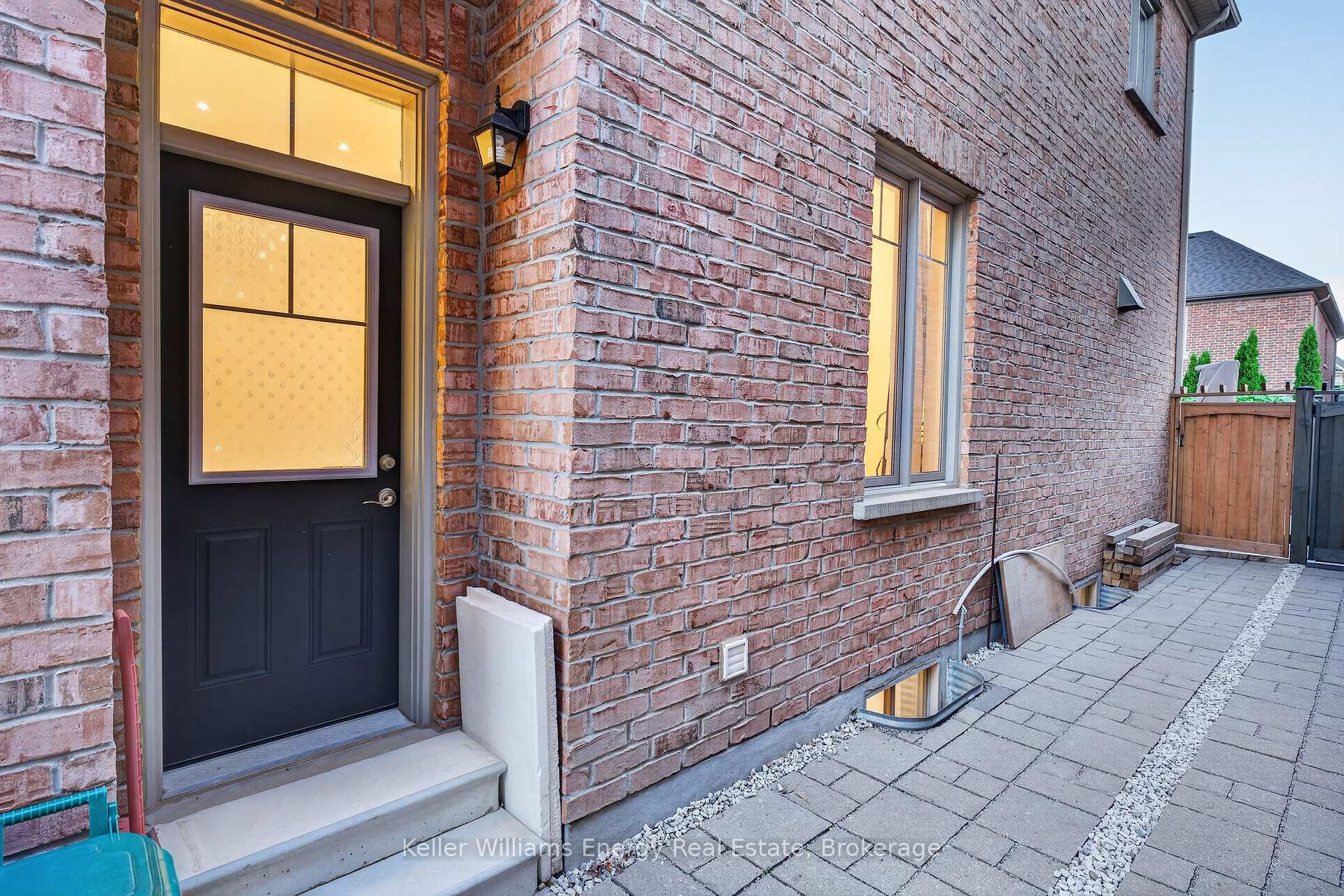 Photo 42 of 59 Venkata Drive, Vaughan, Kleinburg — HOMEH