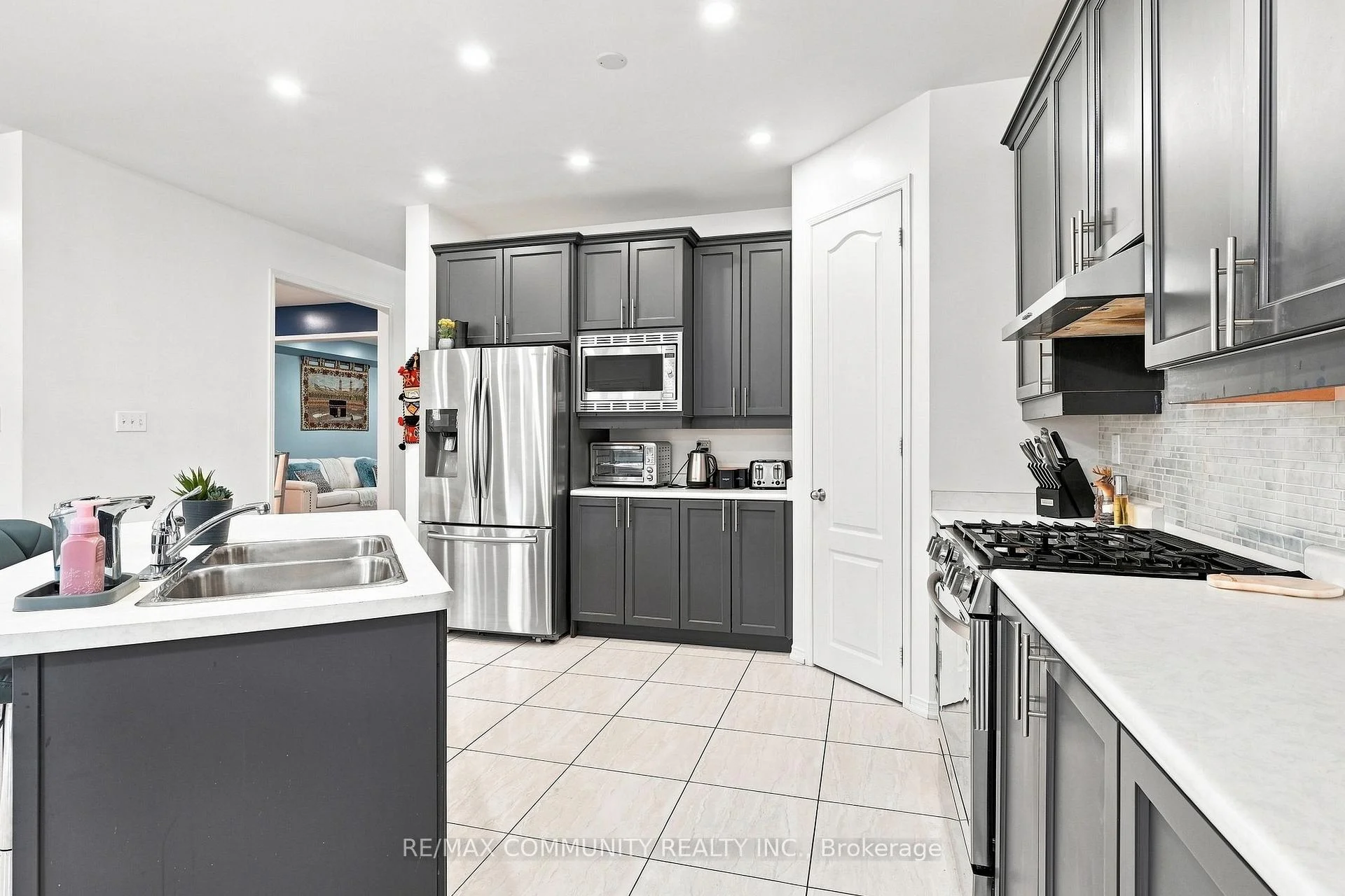 Photo 18 of 1775 Finkle Drive, Oshawa, Taunton — HOMEH