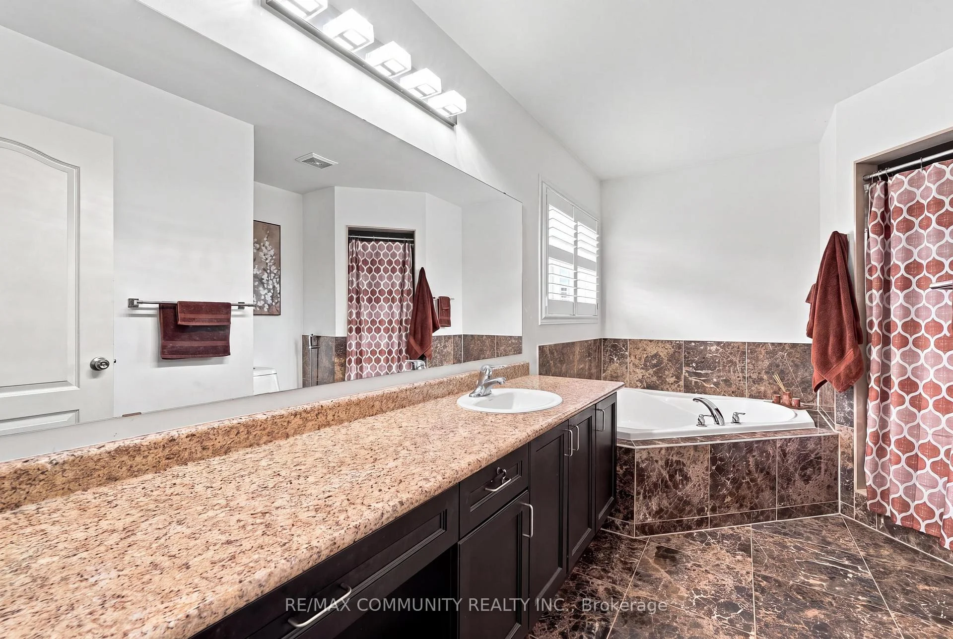 Photo 56 of 1775 Finkle Drive, Oshawa, Taunton — HOMEH