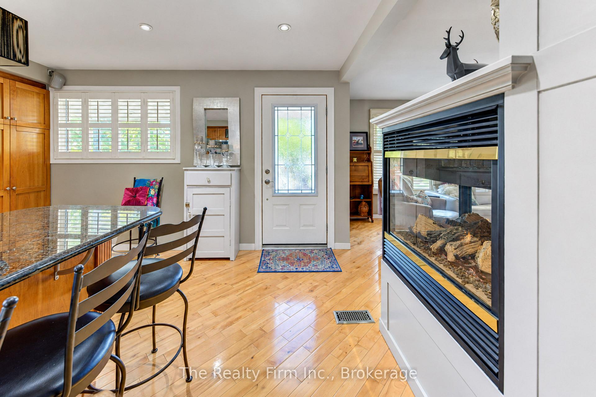 Photo 3 of 218 Forestwood Drive, Kitchener, Forest Heights — HOMEH