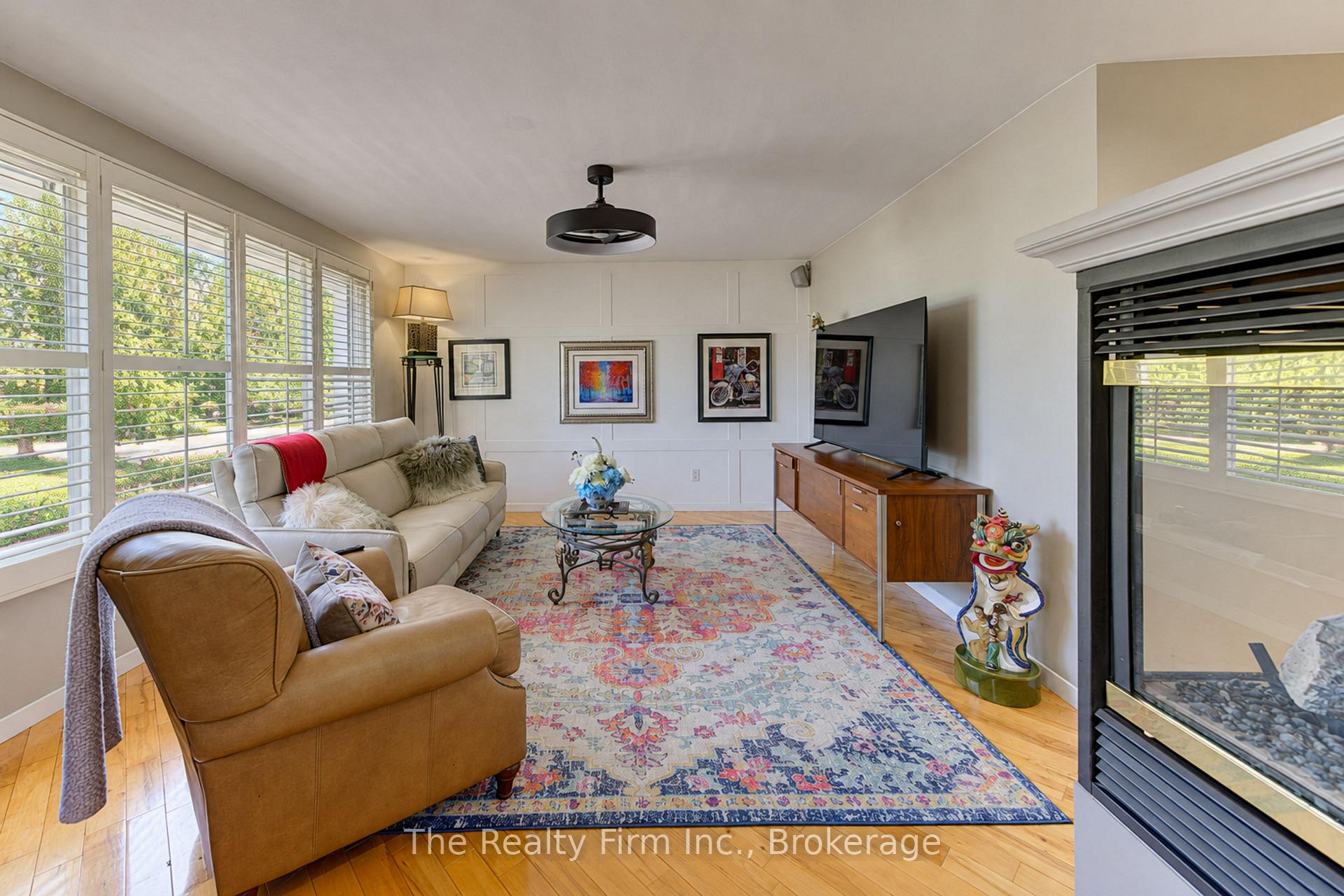 Photo 6 of 218 Forestwood Drive, Kitchener, Forest Heights — HOMEH