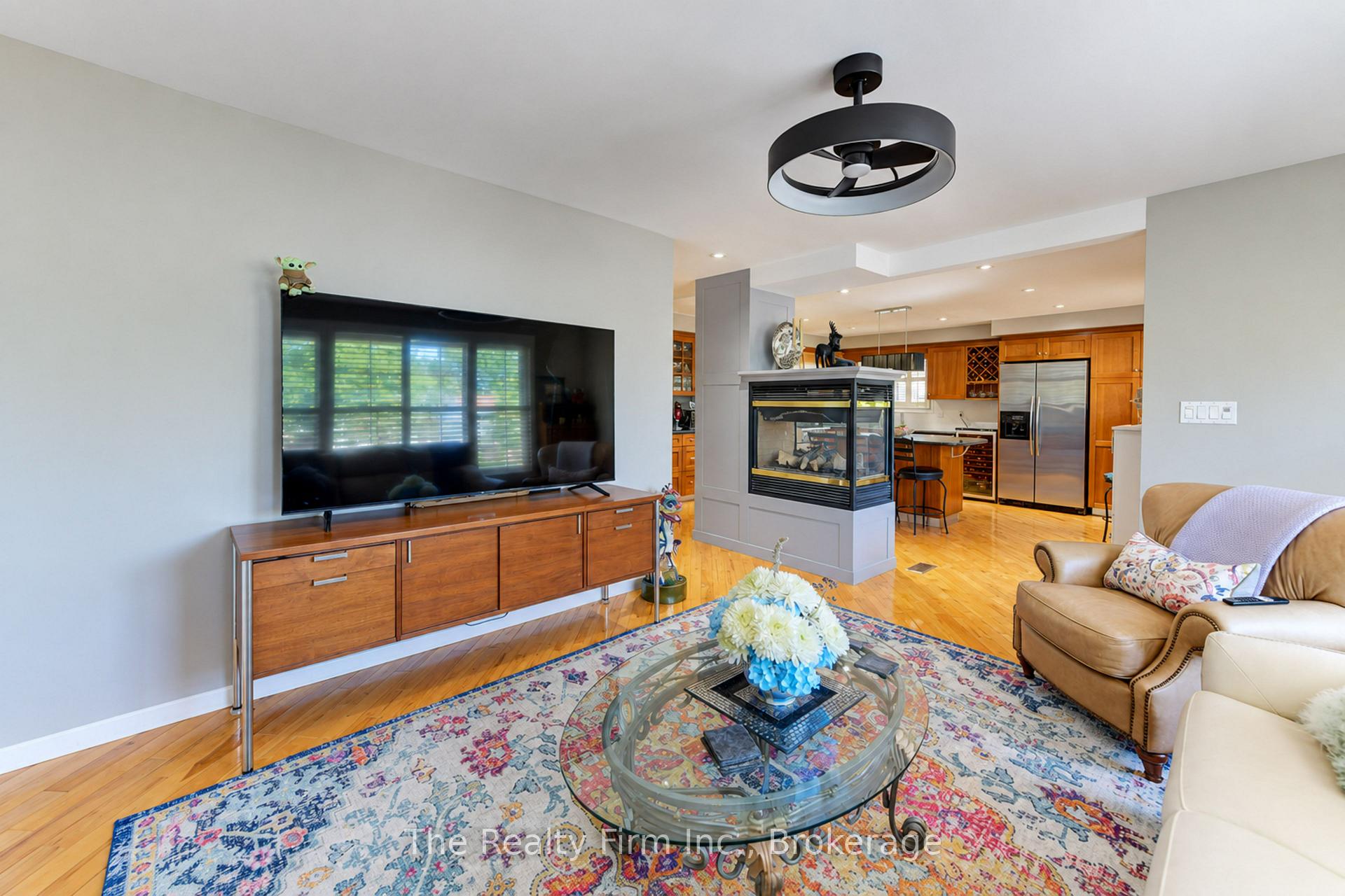 Photo 8 of 218 Forestwood Drive, Kitchener, Forest Heights — HOMEH