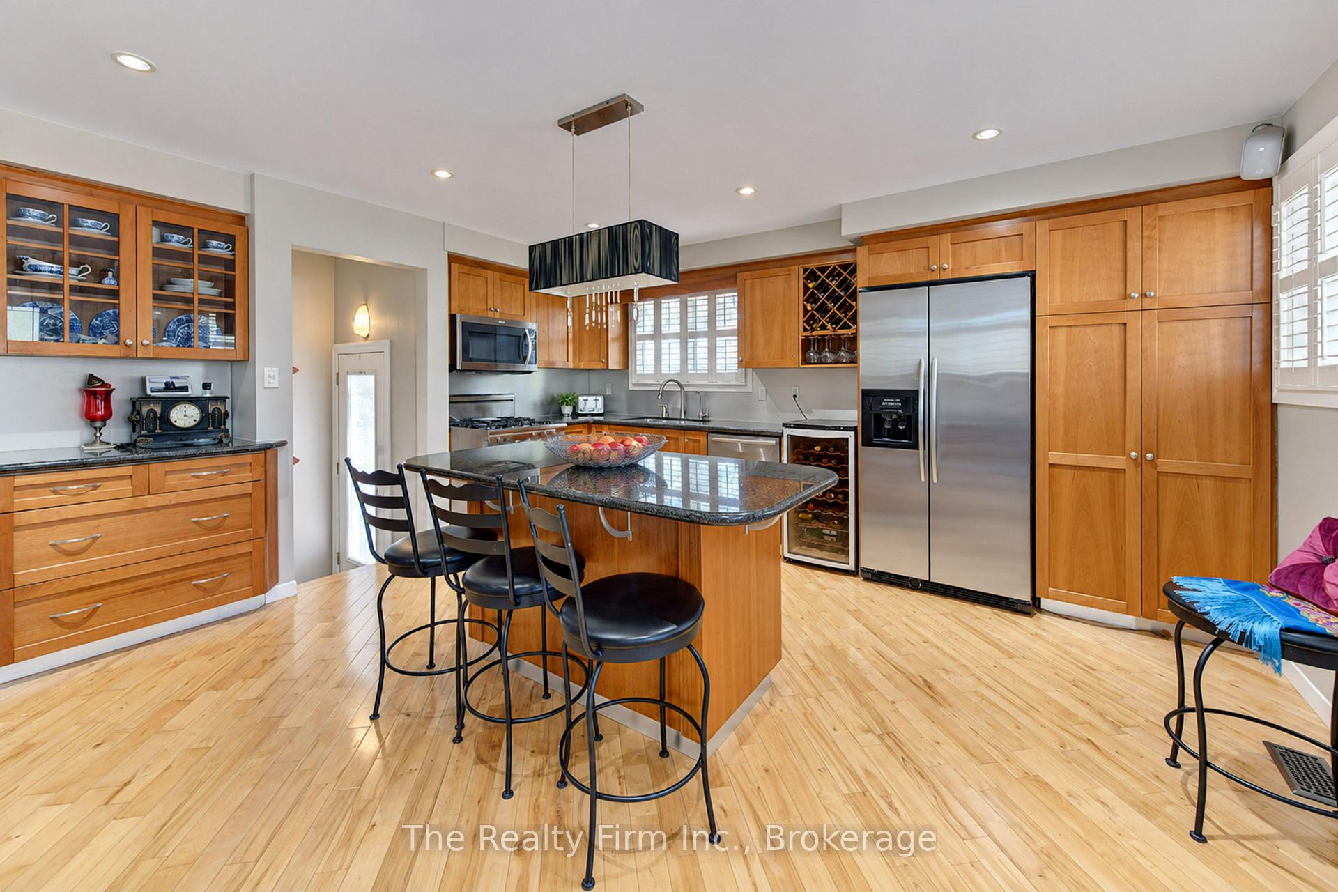 Photo 9 of 218 Forestwood Drive, Kitchener, Forest Heights — HOMEH