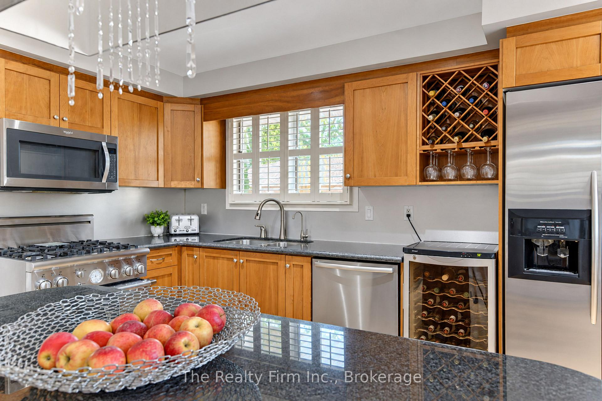 Photo 15 of 218 Forestwood Drive, Kitchener, Forest Heights — HOMEH