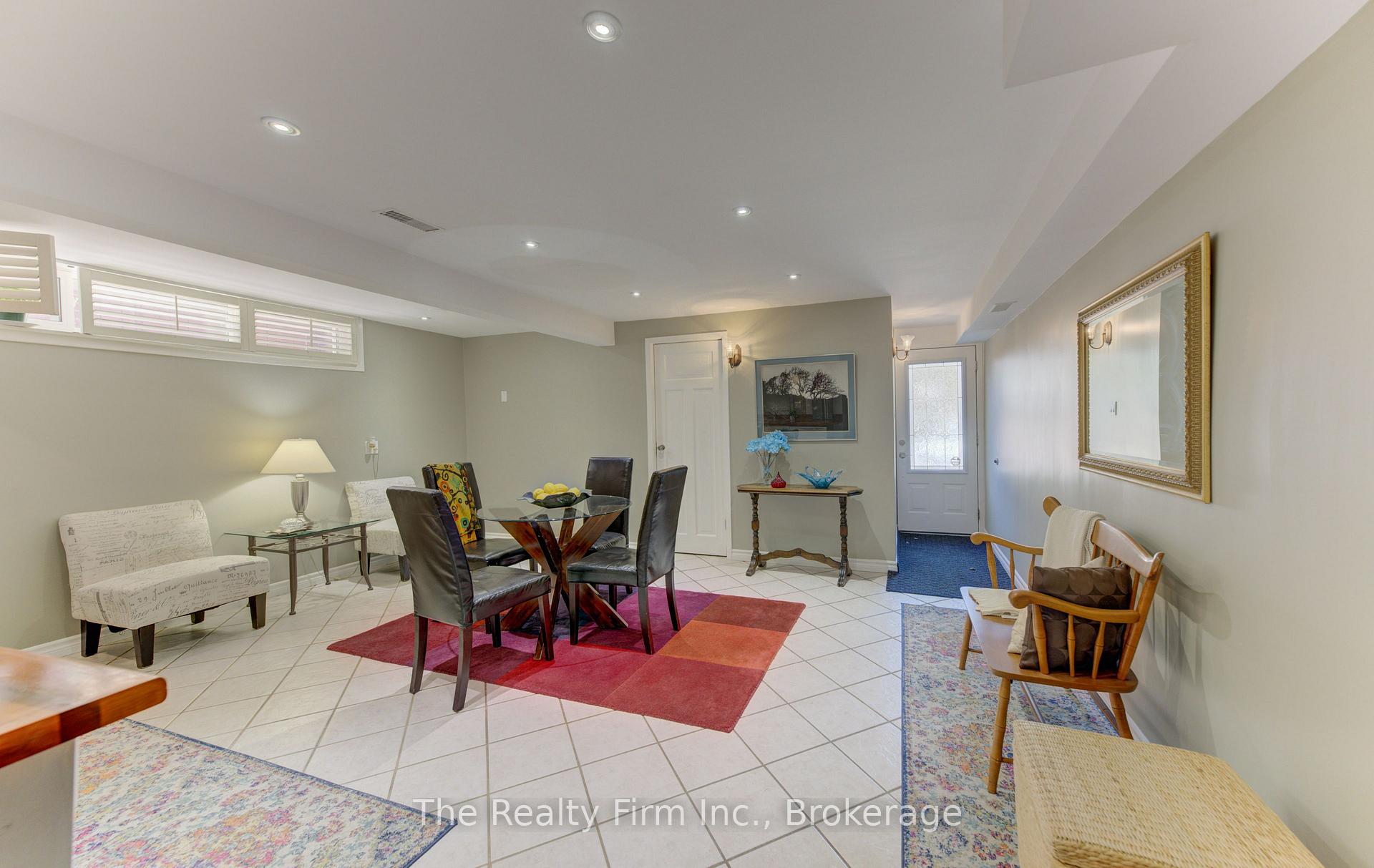 Photo 25 of 218 Forestwood Drive, Kitchener, Forest Heights — HOMEH
