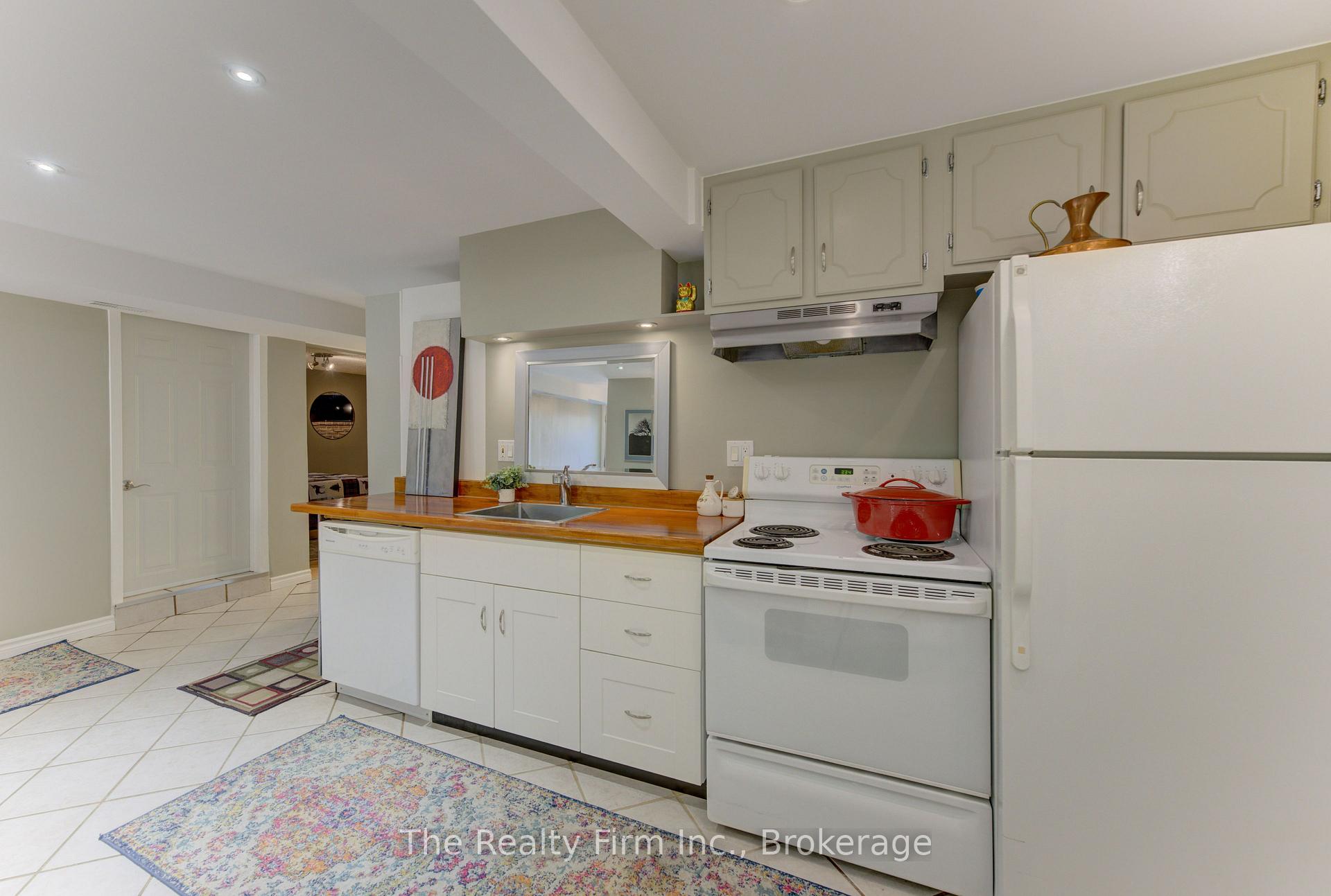 Photo 28 of 218 Forestwood Drive, Kitchener, Forest Heights — HOMEH