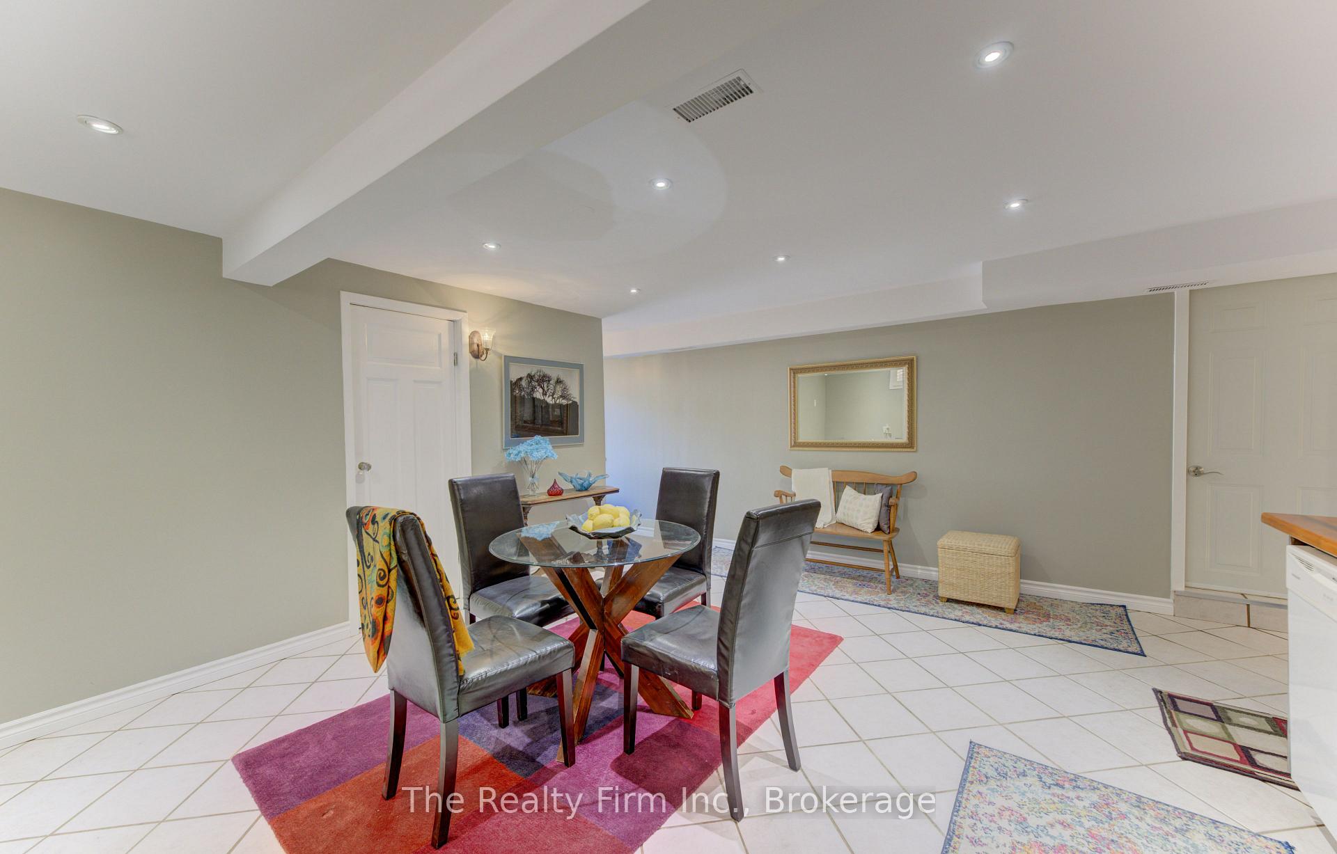 Photo 30 of 218 Forestwood Drive, Kitchener, Forest Heights — HOMEH