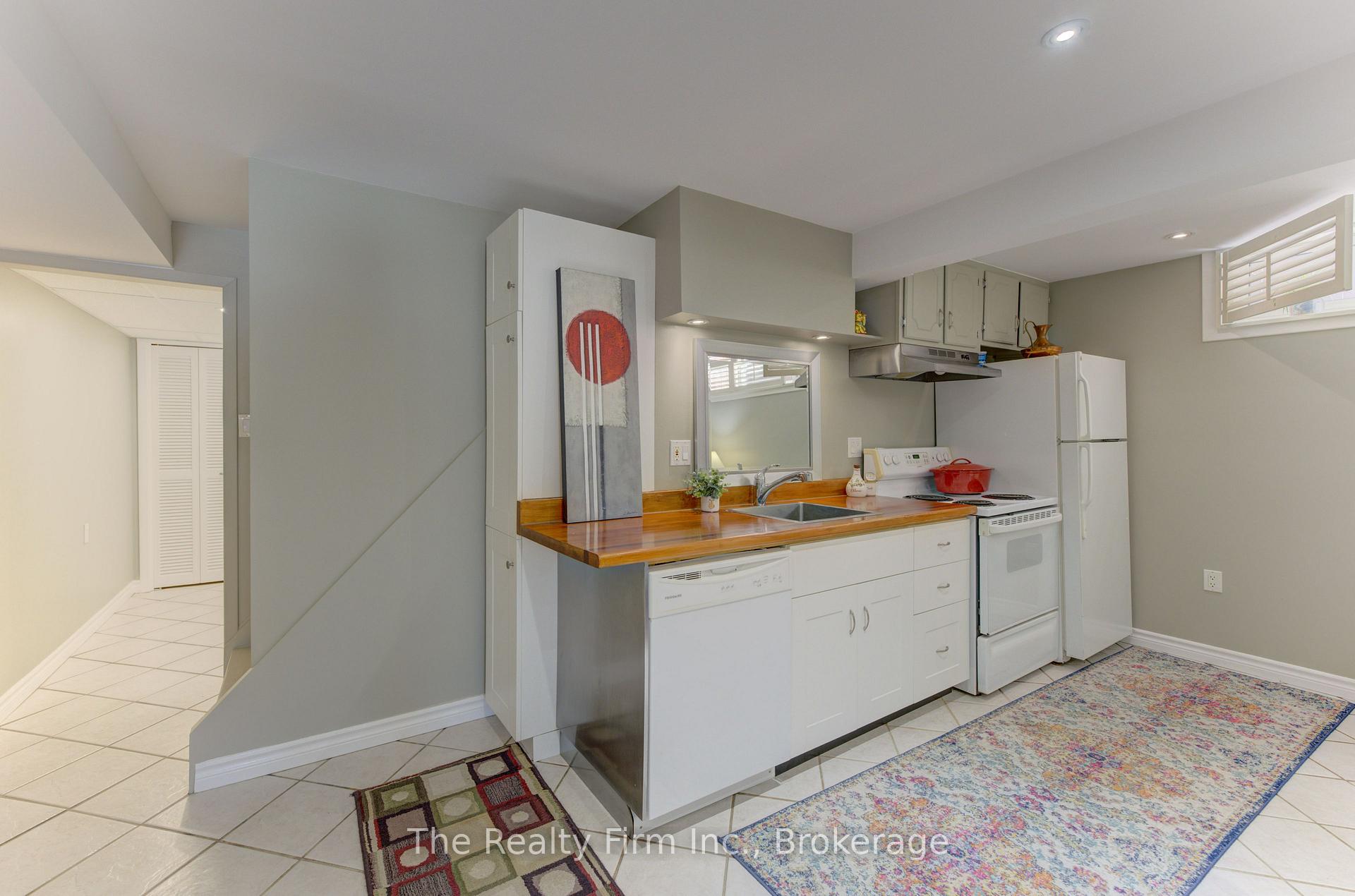 Photo 31 of 218 Forestwood Drive, Kitchener, Forest Heights — HOMEH