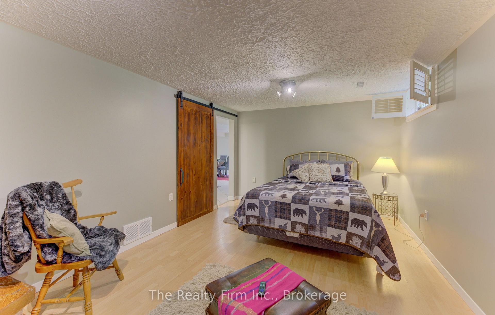 Photo 36 of 218 Forestwood Drive, Kitchener, Forest Heights — HOMEH