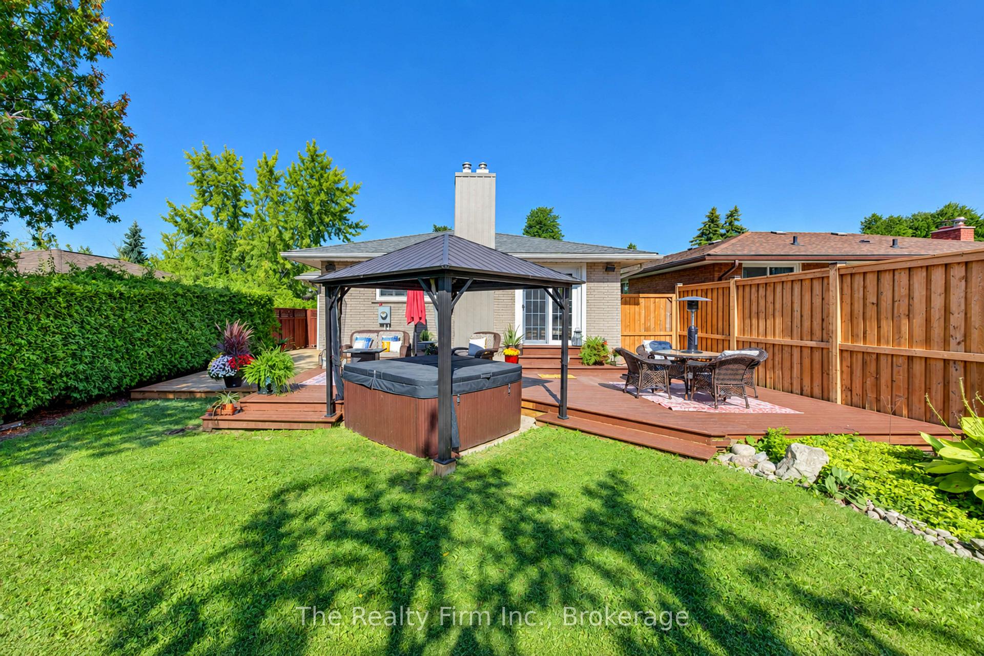 Photo 38 of 218 Forestwood Drive, Kitchener, Forest Heights — HOMEH