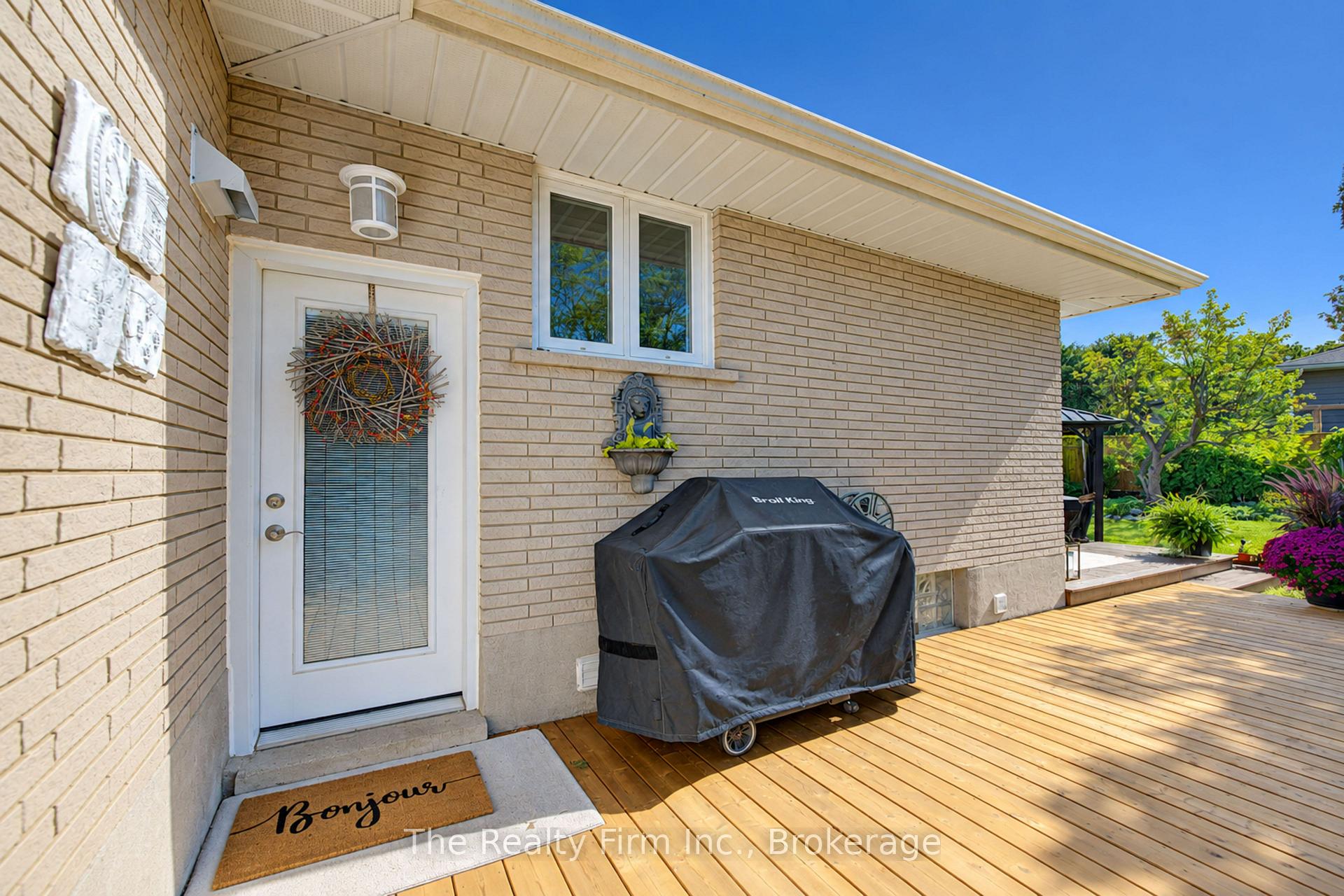 Photo 42 of 218 Forestwood Drive, Kitchener, Forest Heights — HOMEH