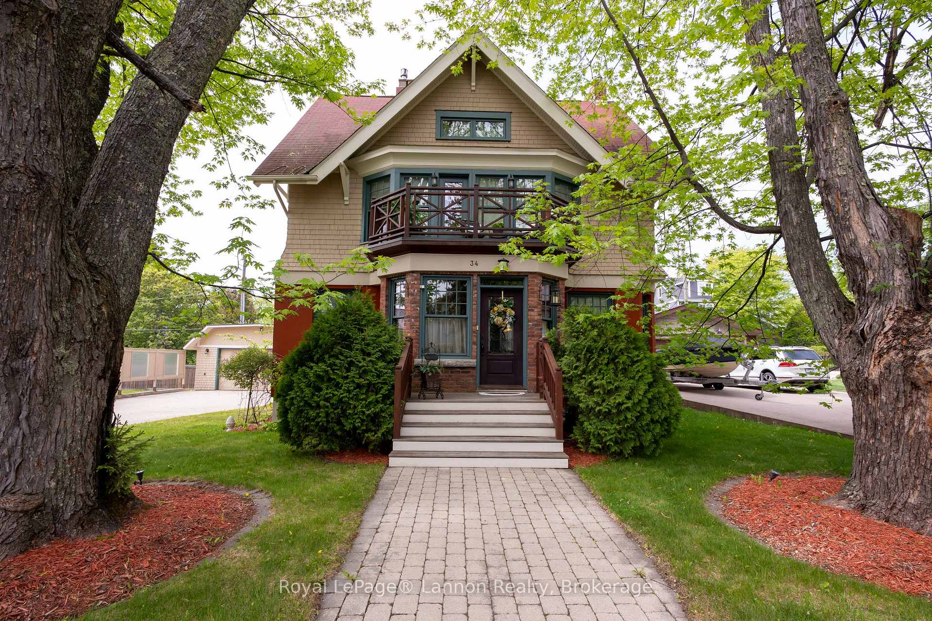 Photo of 34 Winnipeg Avenue