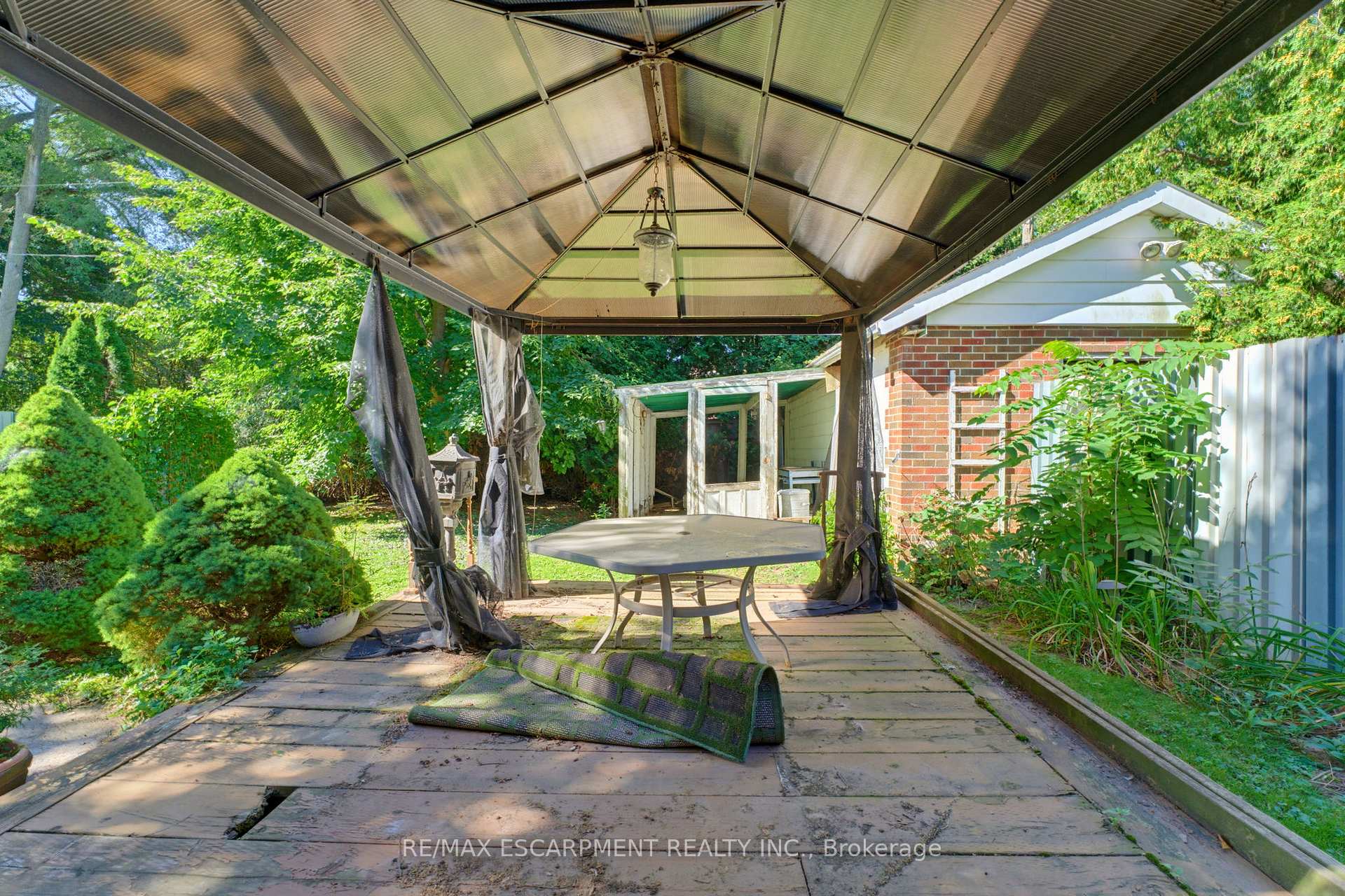 Photo 31 of 940 Harvey Place, Burlington, LaSalle — HOMEH