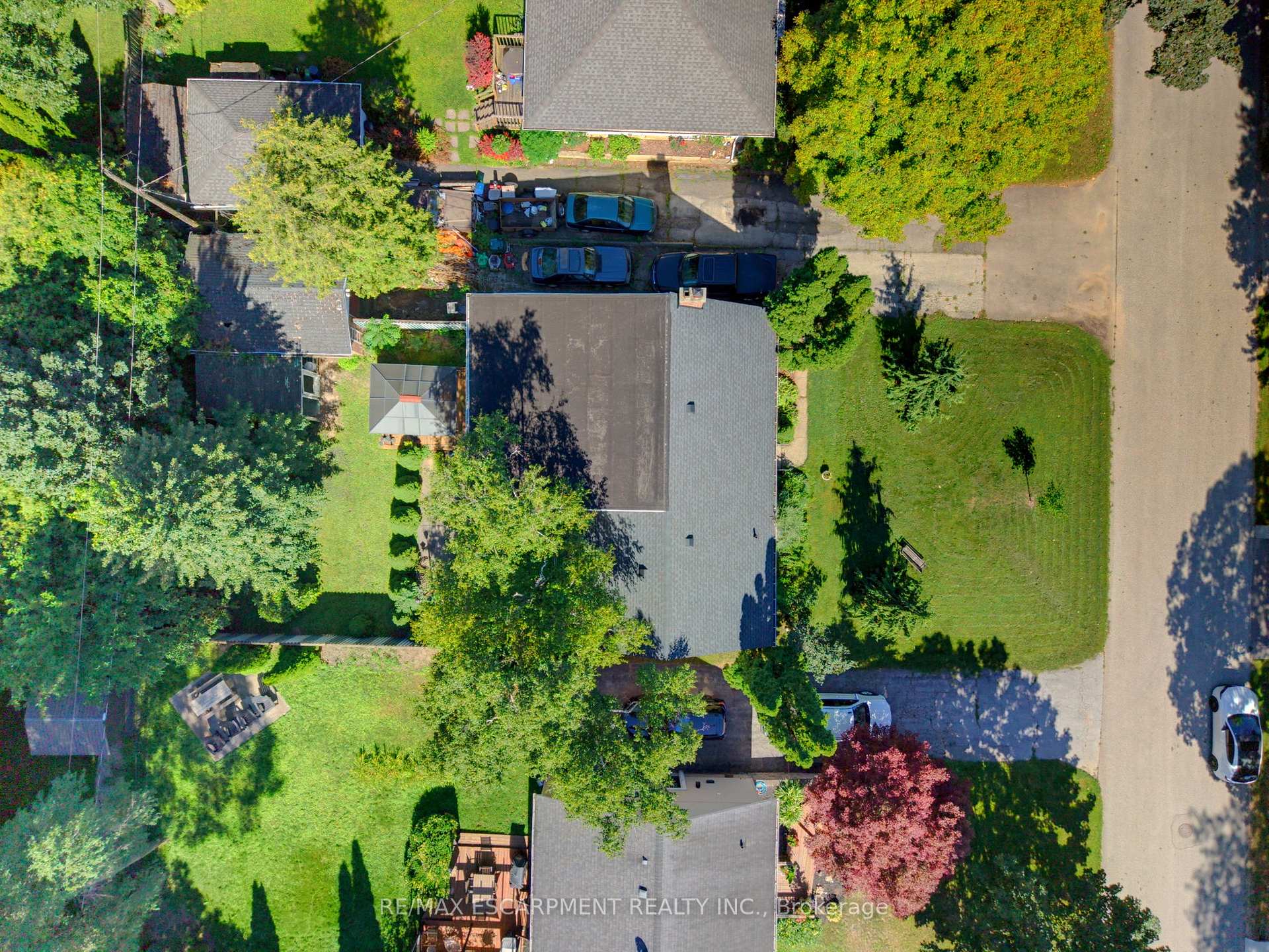 Photo 39 of 940 Harvey Place, Burlington, LaSalle — HOMEH