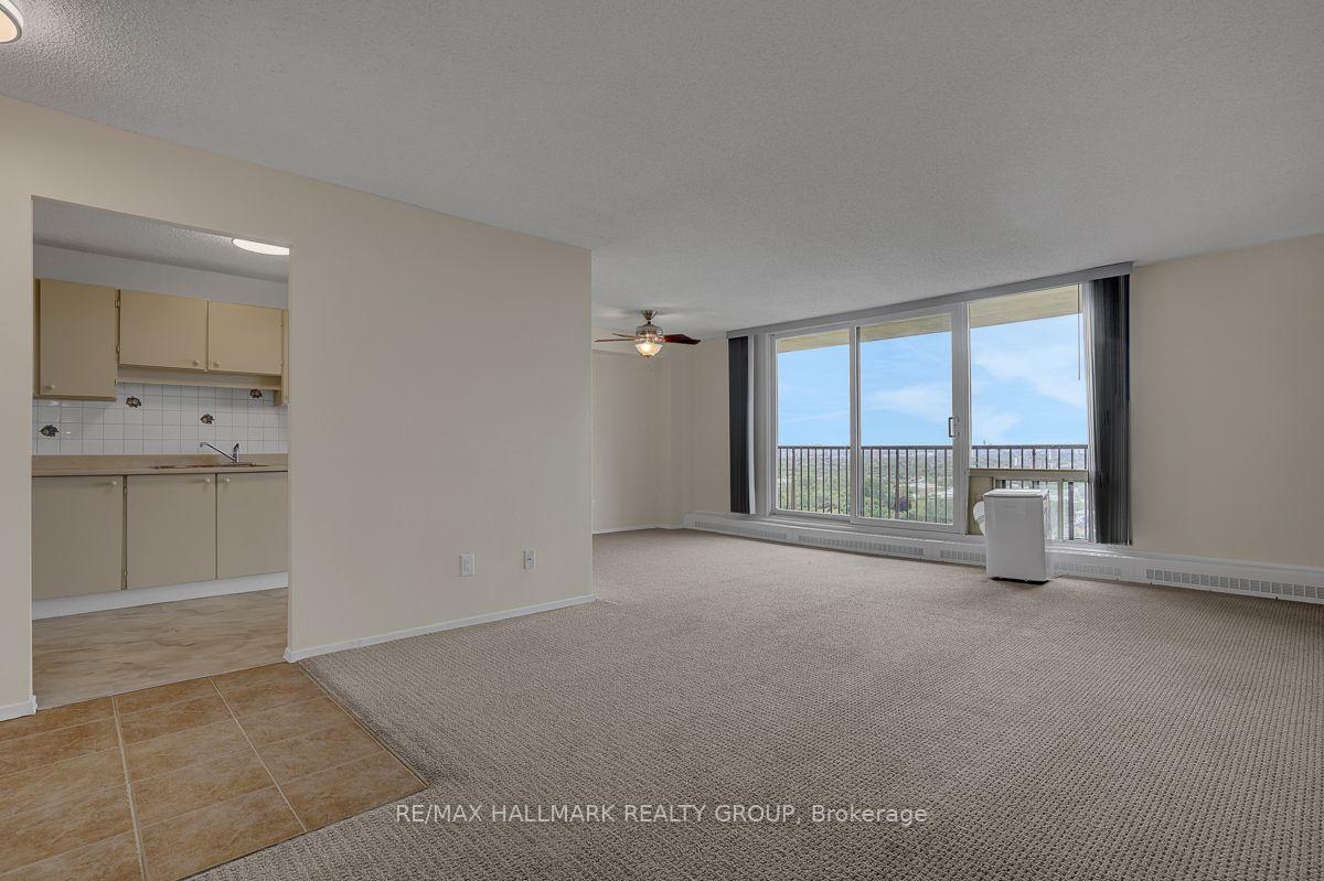 Photo 12 of Unit 1601, 665 Bathgate Drive, Ottawa, Carson Meadows — HOMEH