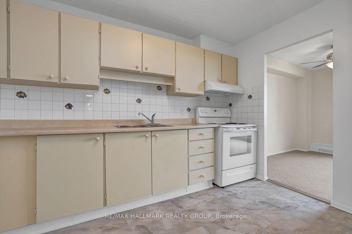 Photo 20 of Unit 1601, 665 Bathgate Drive, Ottawa, Carson Meadows — HOMEH