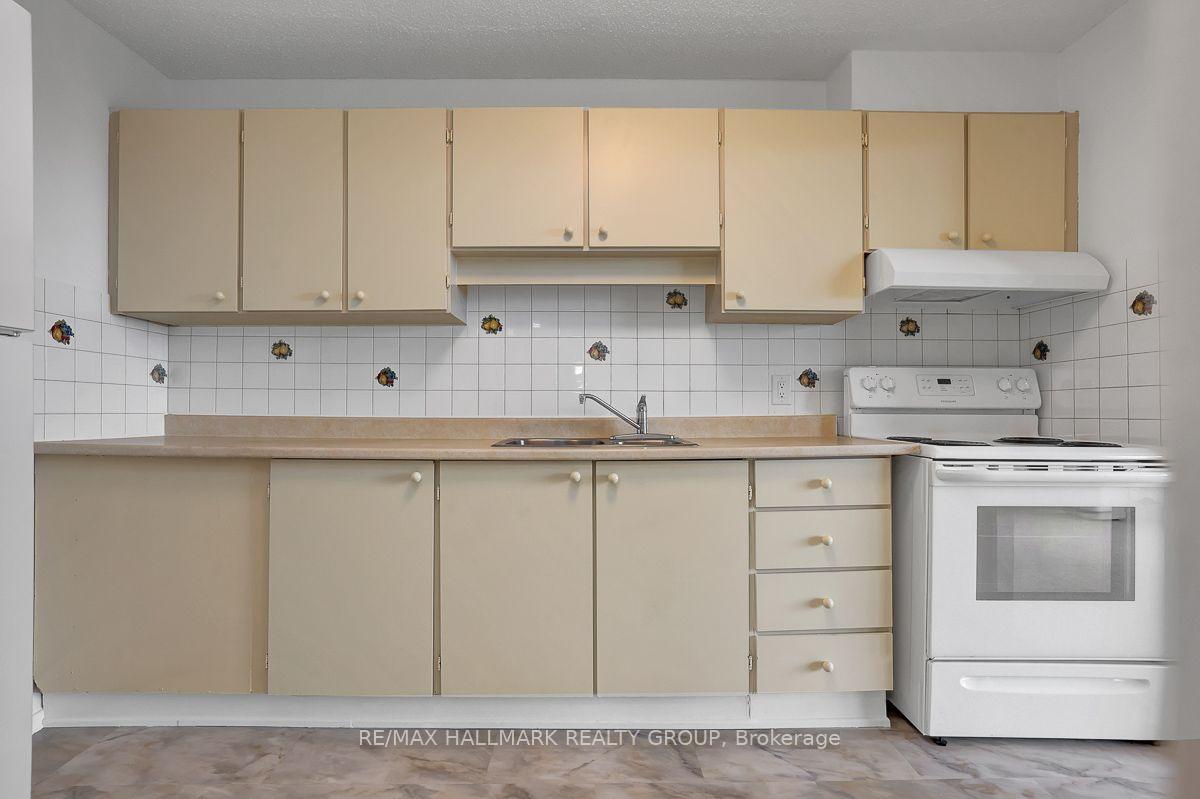 Photo 21 of Unit 1601, 665 Bathgate Drive, Ottawa, Carson Meadows — HOMEH