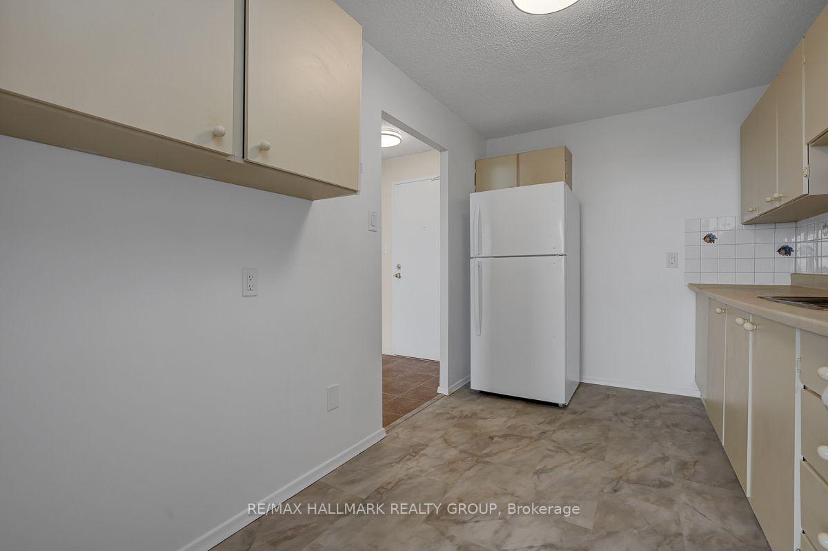 Photo 22 of Unit 1601, 665 Bathgate Drive, Ottawa, Carson Meadows — HOMEH