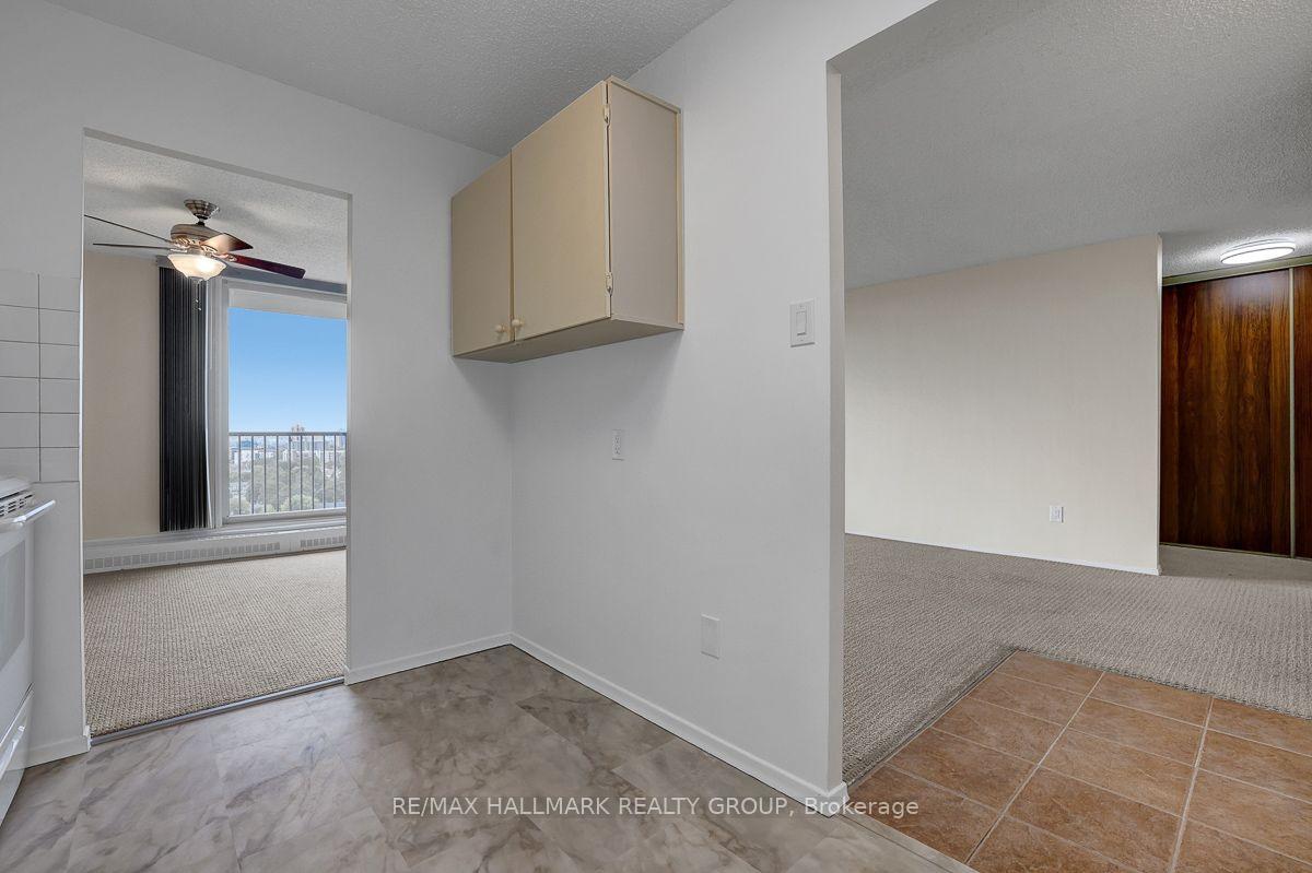 Photo 23 of Unit 1601, 665 Bathgate Drive, Ottawa, Carson Meadows — HOMEH