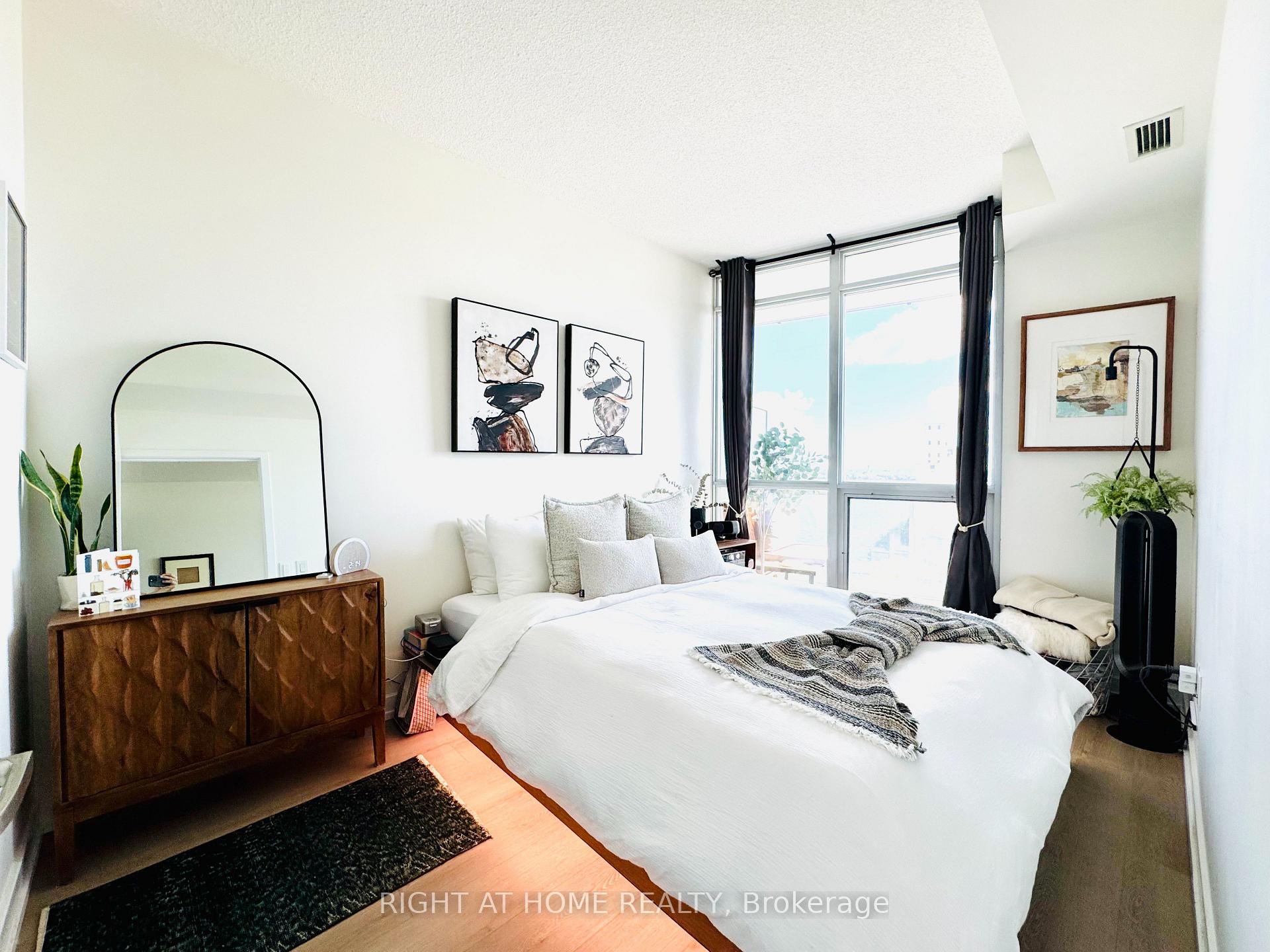Photo 10 of Unit 1815, 38 Dan Leckie Way, Toronto, Waterfront Communities — HOMEH