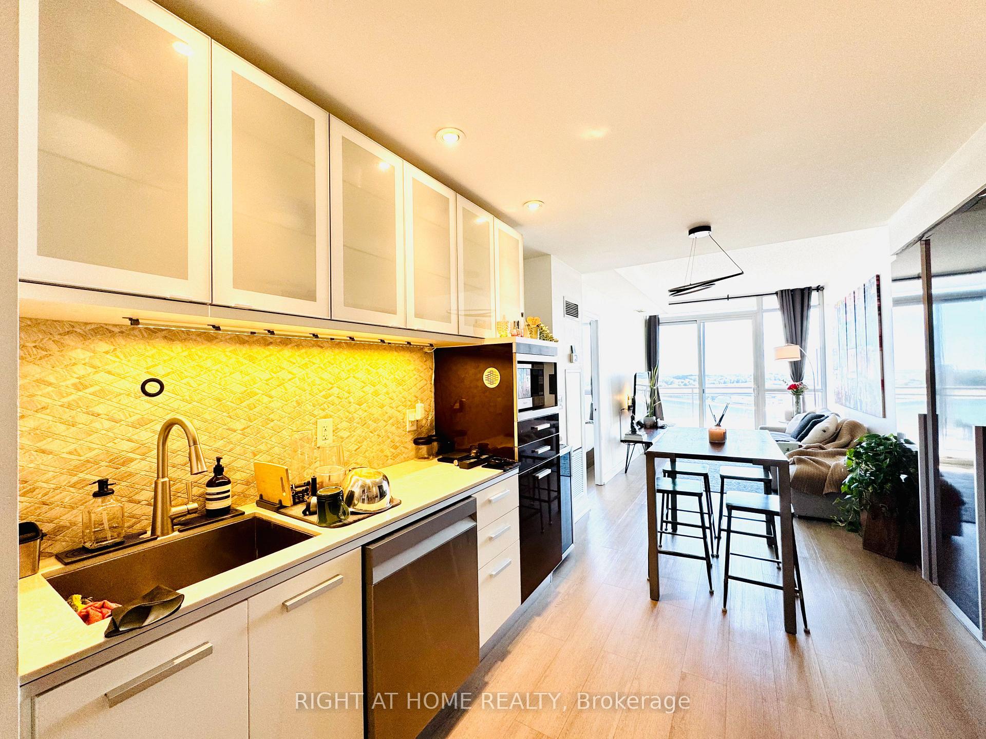 Photo 12 of Unit 1815, 38 Dan Leckie Way, Toronto, Waterfront Communities — HOMEH