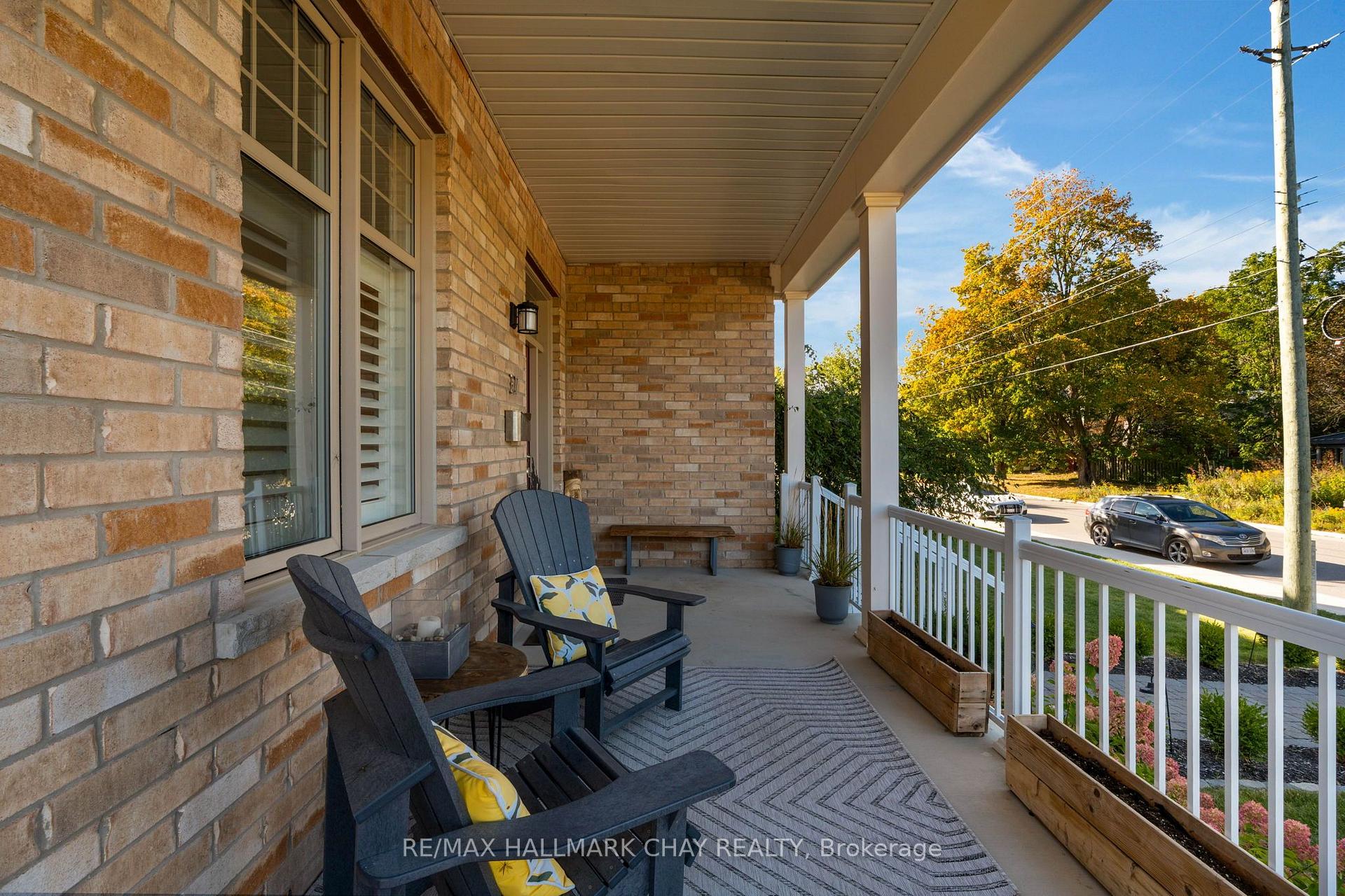 Photo 6 of 37 Nelson Street, Clearview, Creemore — HOMEH