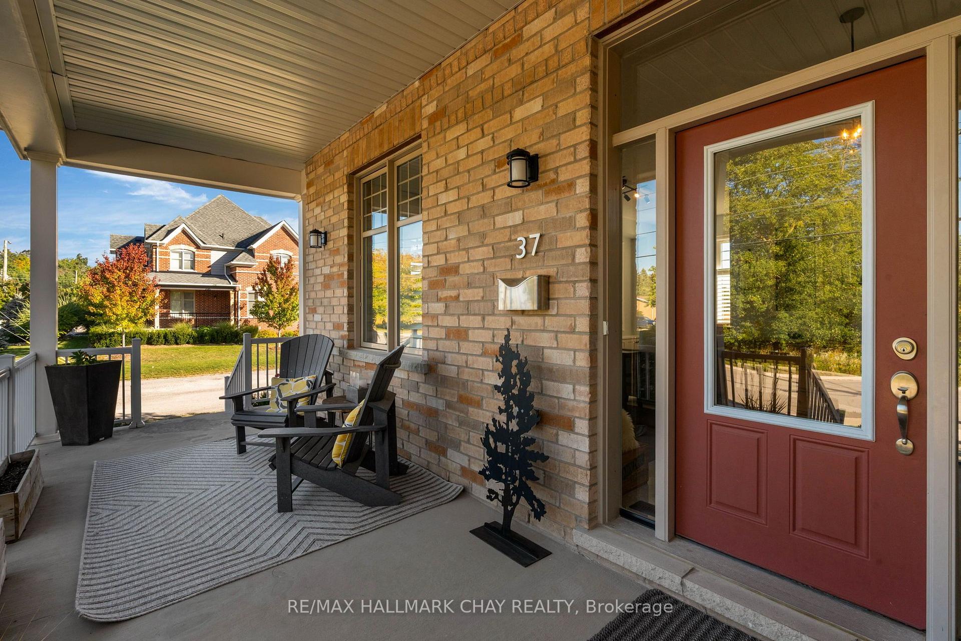 Photo 7 of 37 Nelson Street, Clearview, Creemore — HOMEH