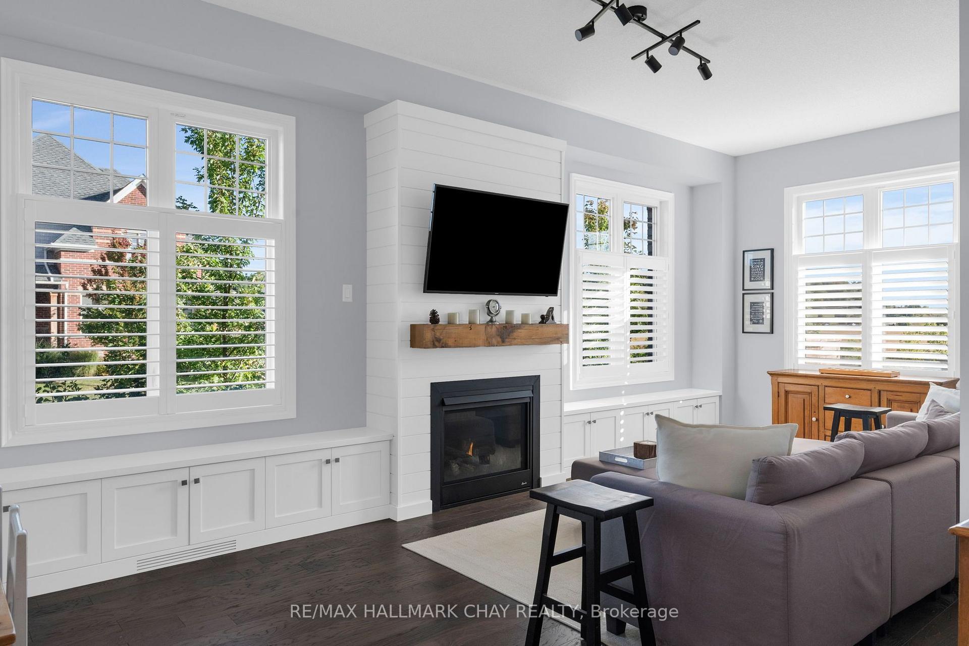 Photo 9 of 37 Nelson Street, Clearview, Creemore — HOMEH
