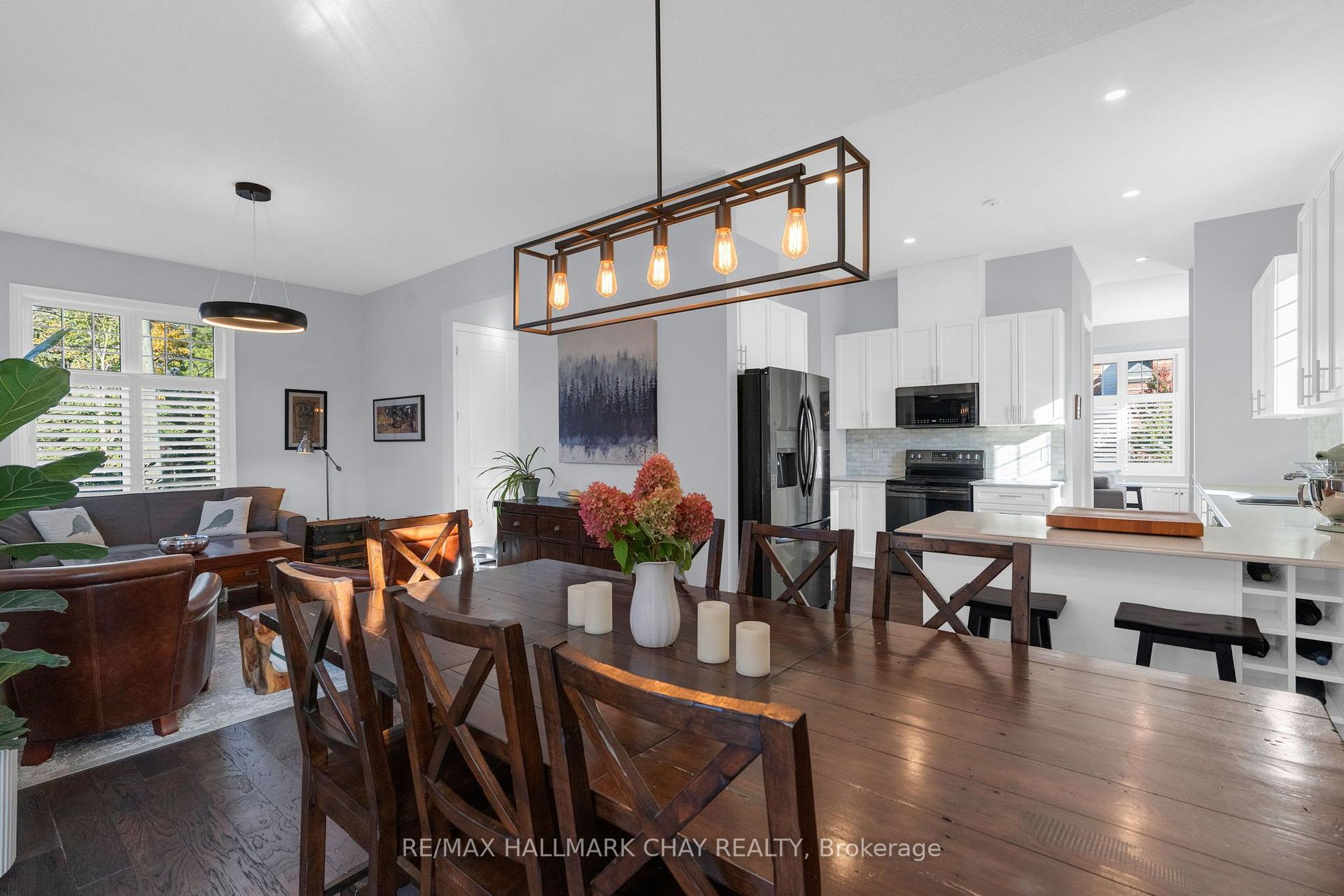 Photo 21 of 37 Nelson Street, Clearview, Creemore — HOMEH