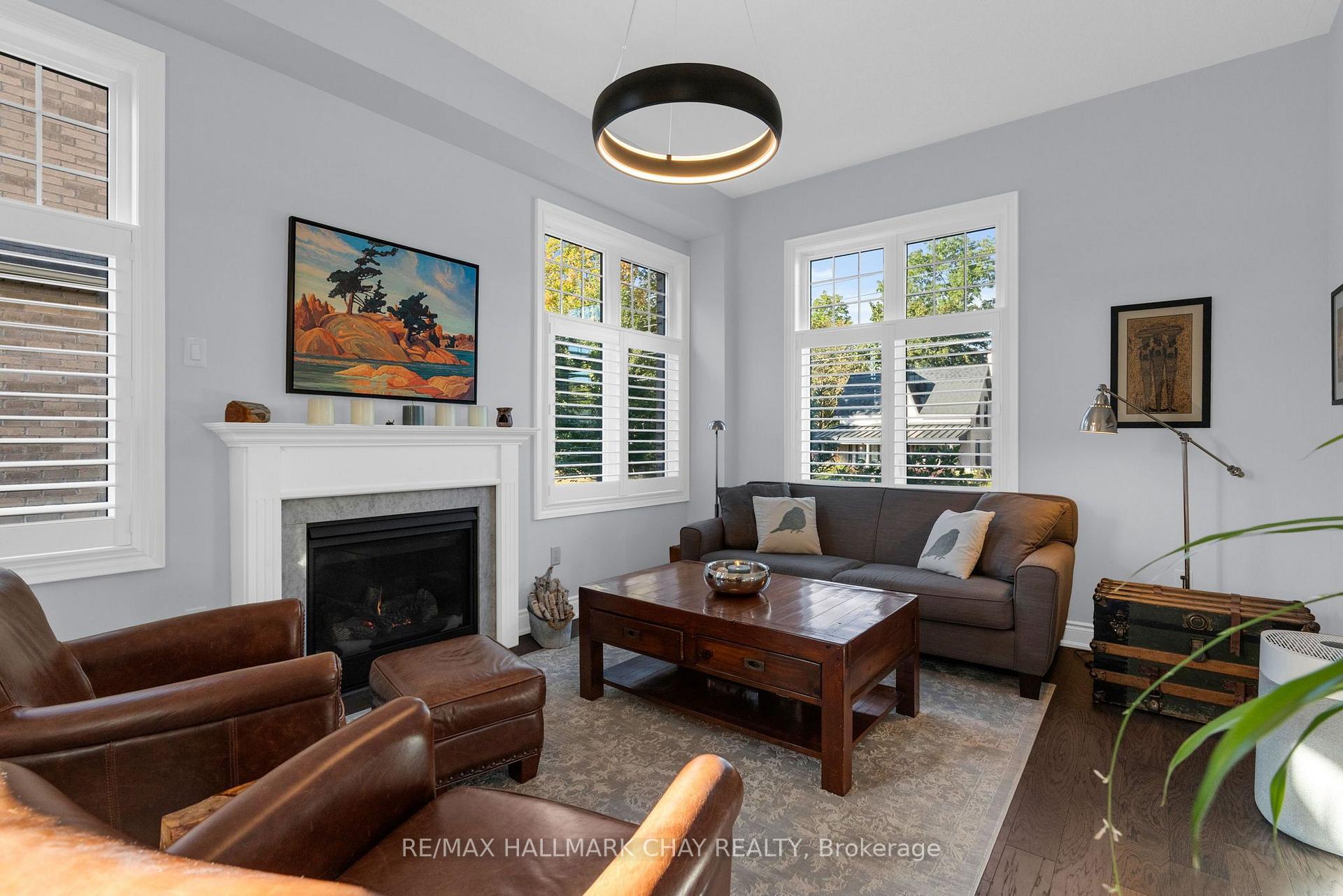Photo 22 of 37 Nelson Street, Clearview, Creemore — HOMEH