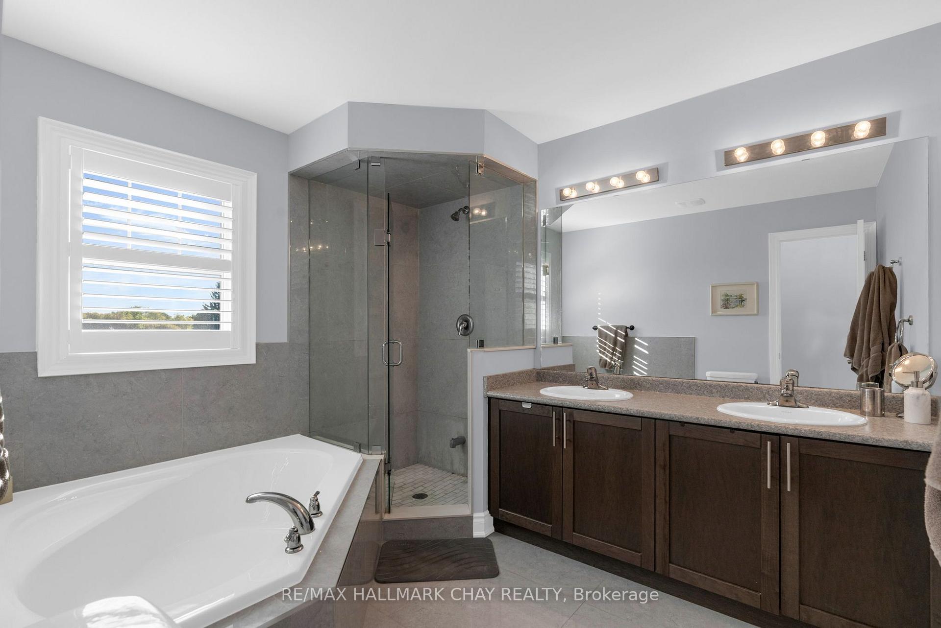 Photo 30 of 37 Nelson Street, Clearview, Creemore — HOMEH