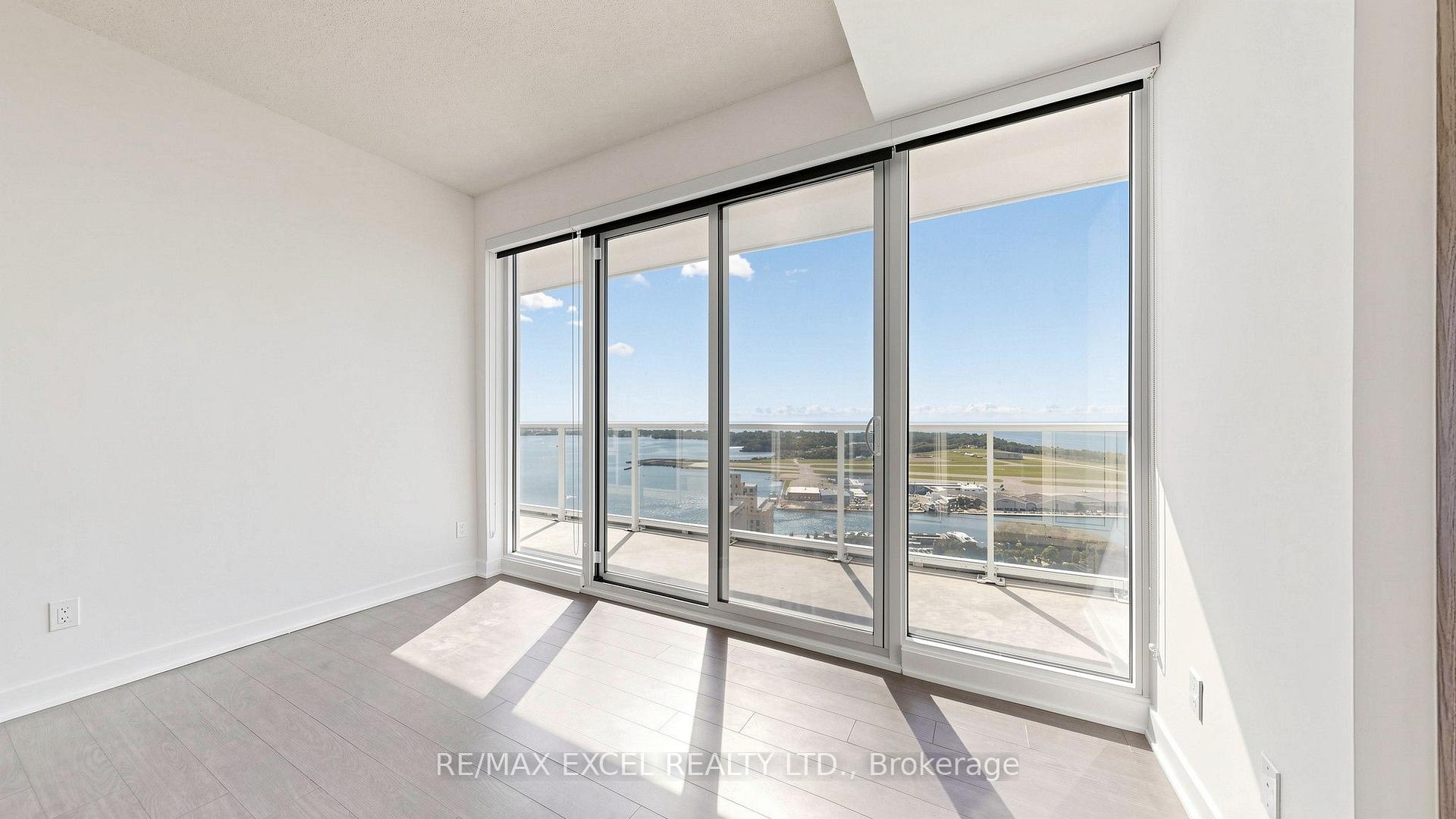 Photo 3 of Unit 4002, 17 Bathurst Street, Toronto, Waterfront Communities — HOMEH