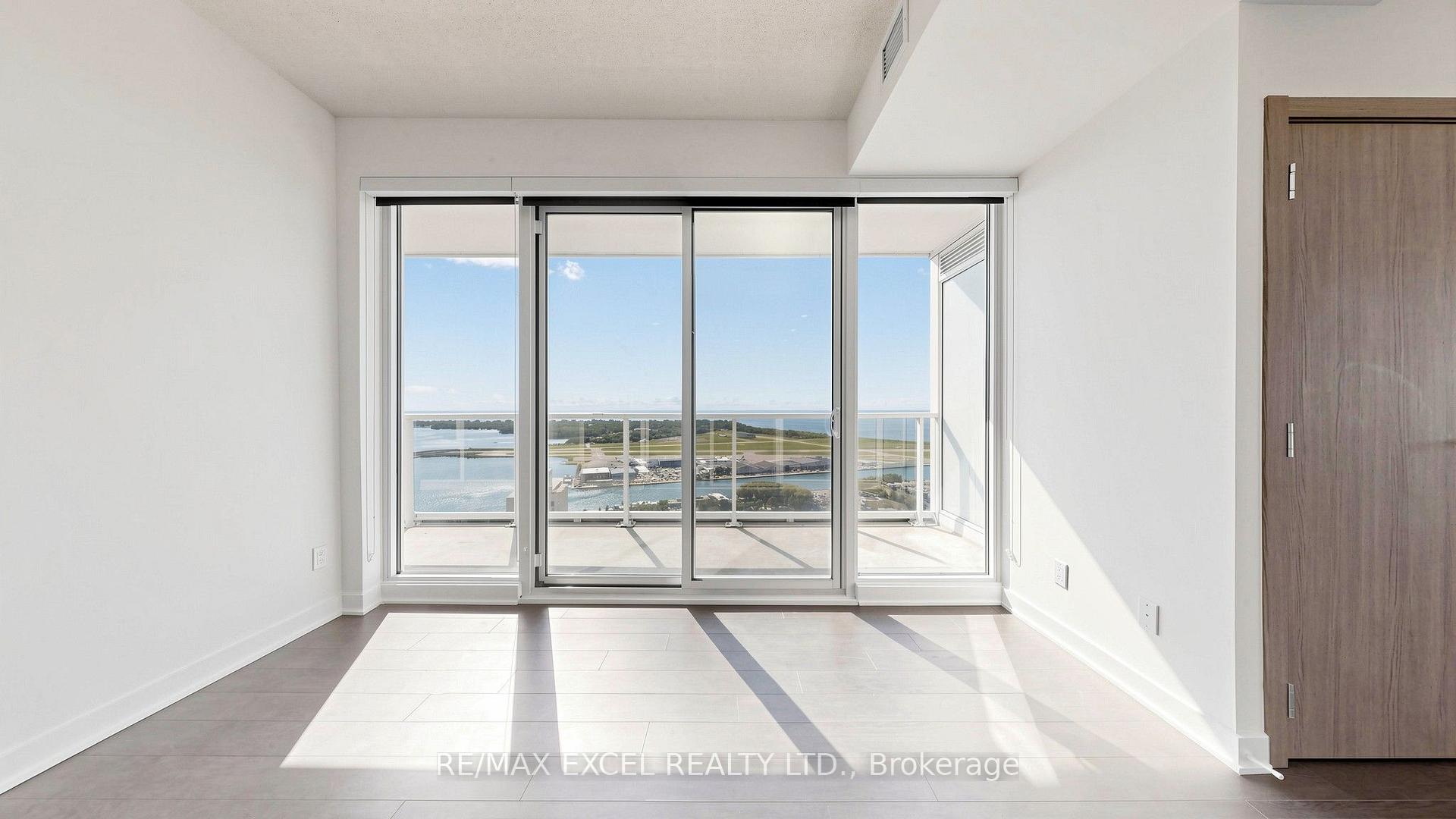 Photo 4 of Unit 4002, 17 Bathurst Street, Toronto, Waterfront Communities — HOMEH
