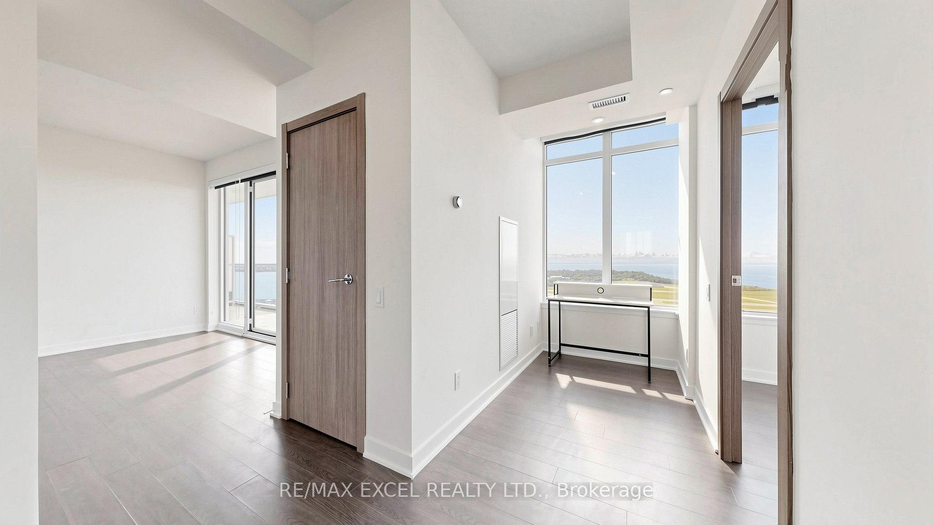 Photo 13 of Unit 4002, 17 Bathurst Street, Toronto, Waterfront Communities — HOMEH