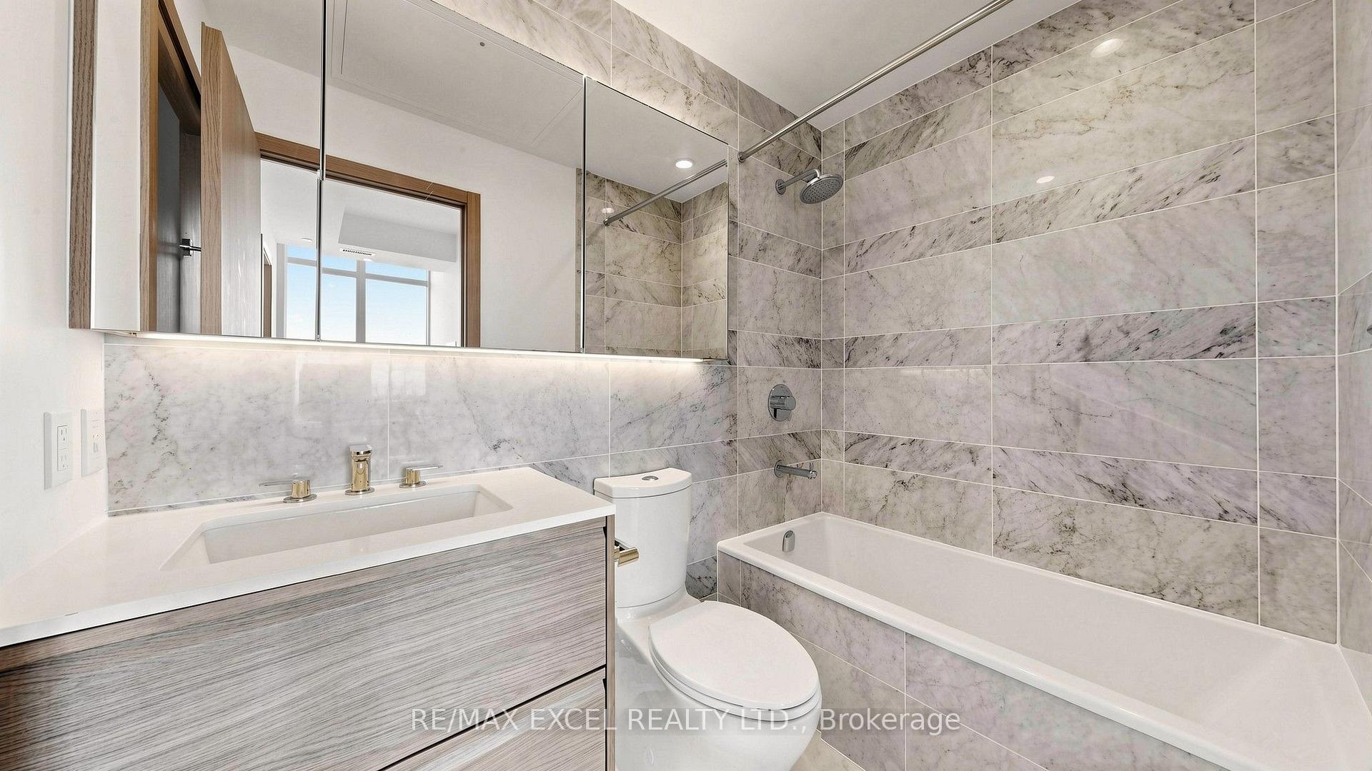 Photo 16 of Unit 4002, 17 Bathurst Street, Toronto, Waterfront Communities — HOMEH