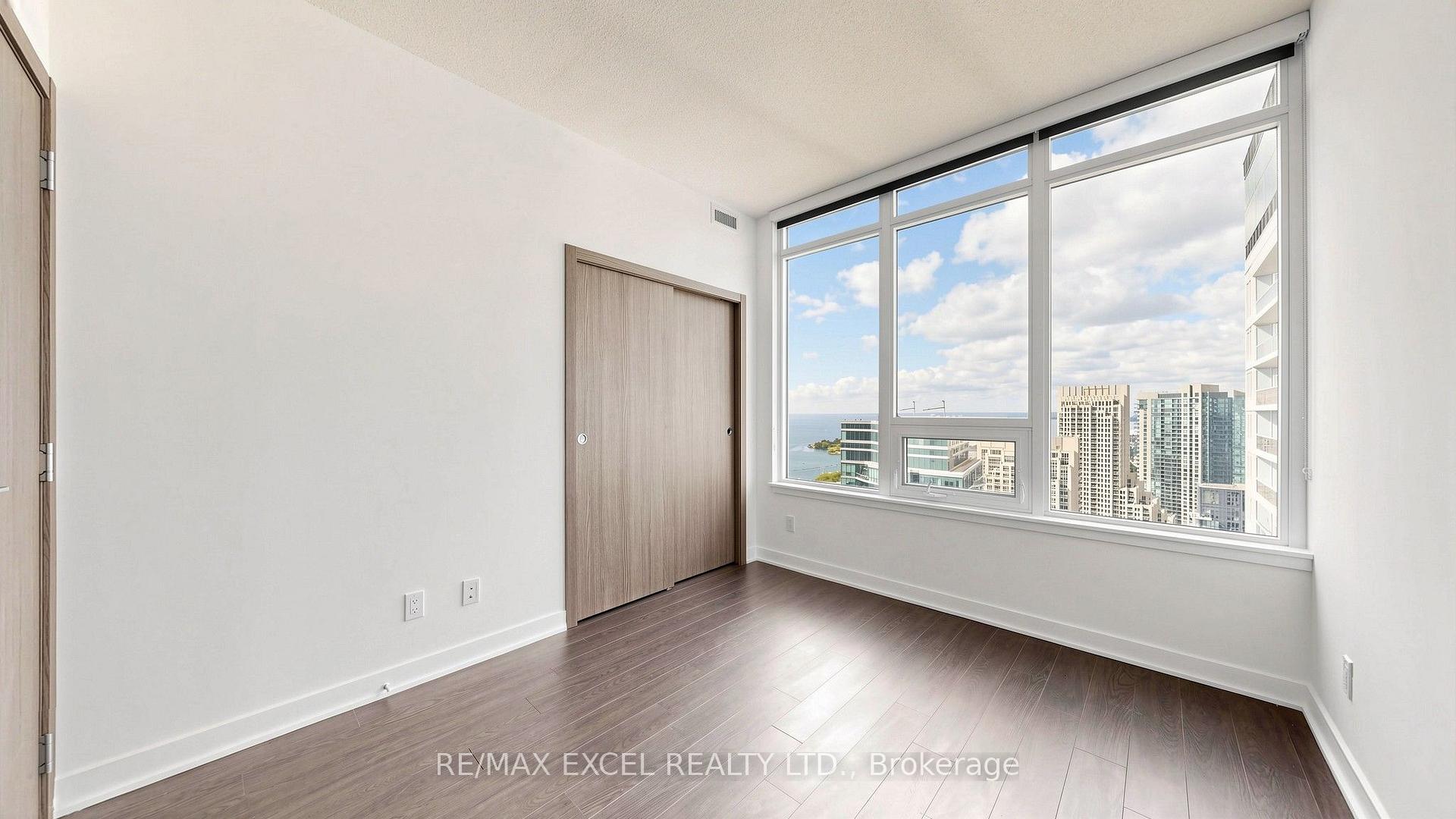 Photo 19 of Unit 4002, 17 Bathurst Street, Toronto, Waterfront Communities — HOMEH