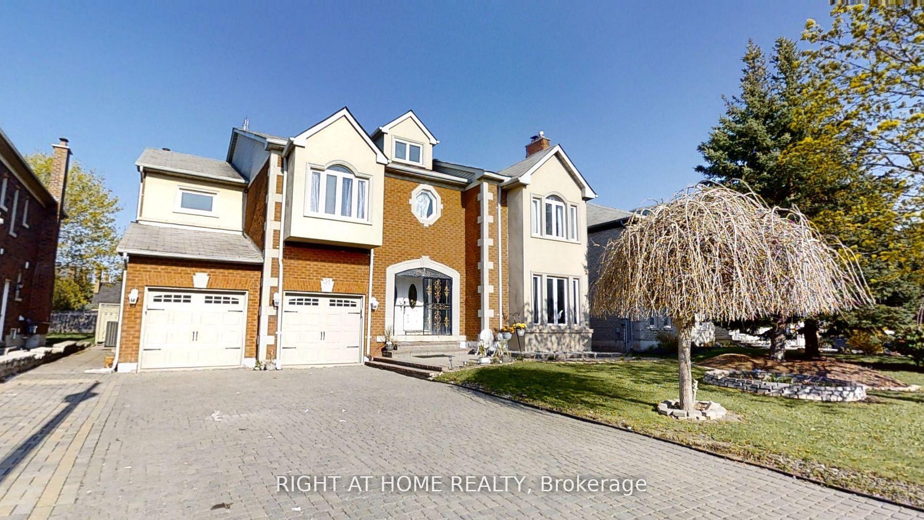 Photo 2 of 31 Northgate Crescent E, Richmond Hill, Bayview Hill — HOMEH