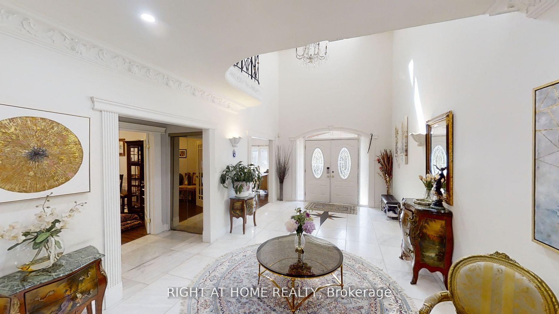 Photo 5 of 31 Northgate Crescent E, Richmond Hill, Bayview Hill — HOMEH