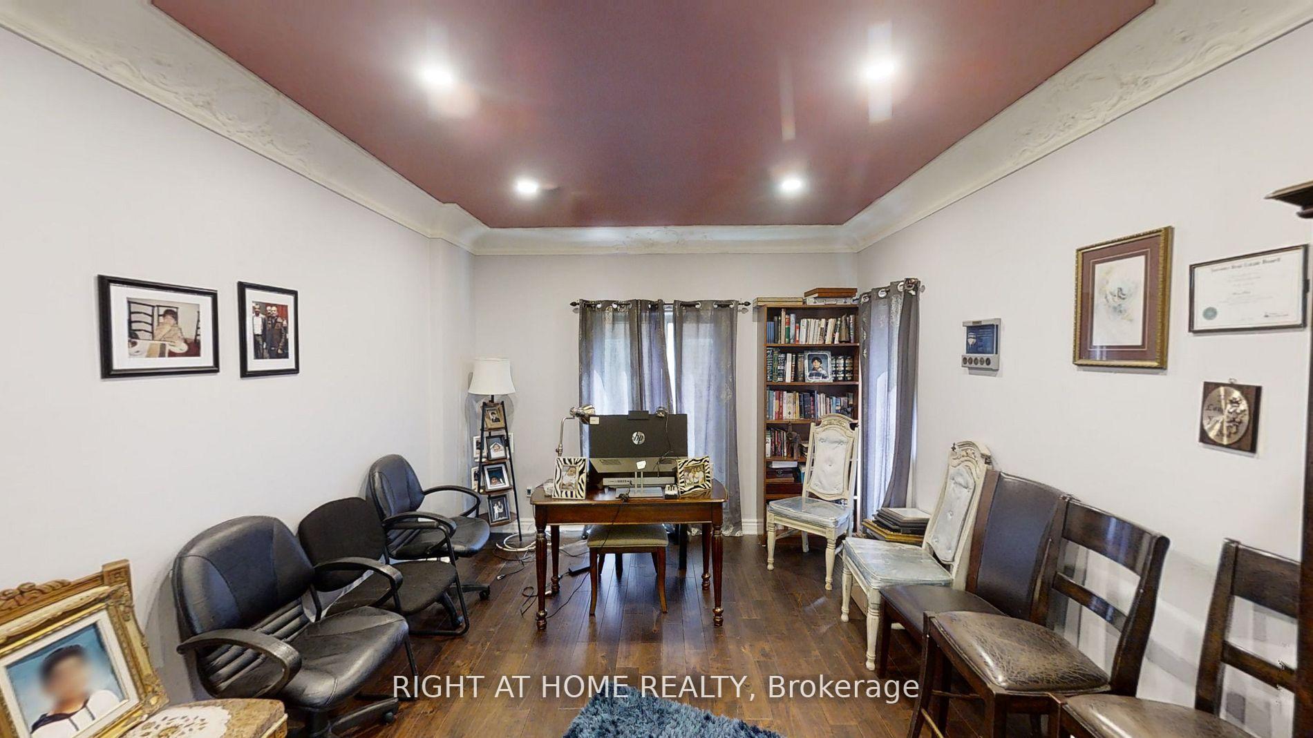 Photo 6 of 31 Northgate Crescent E, Richmond Hill, Bayview Hill — HOMEH