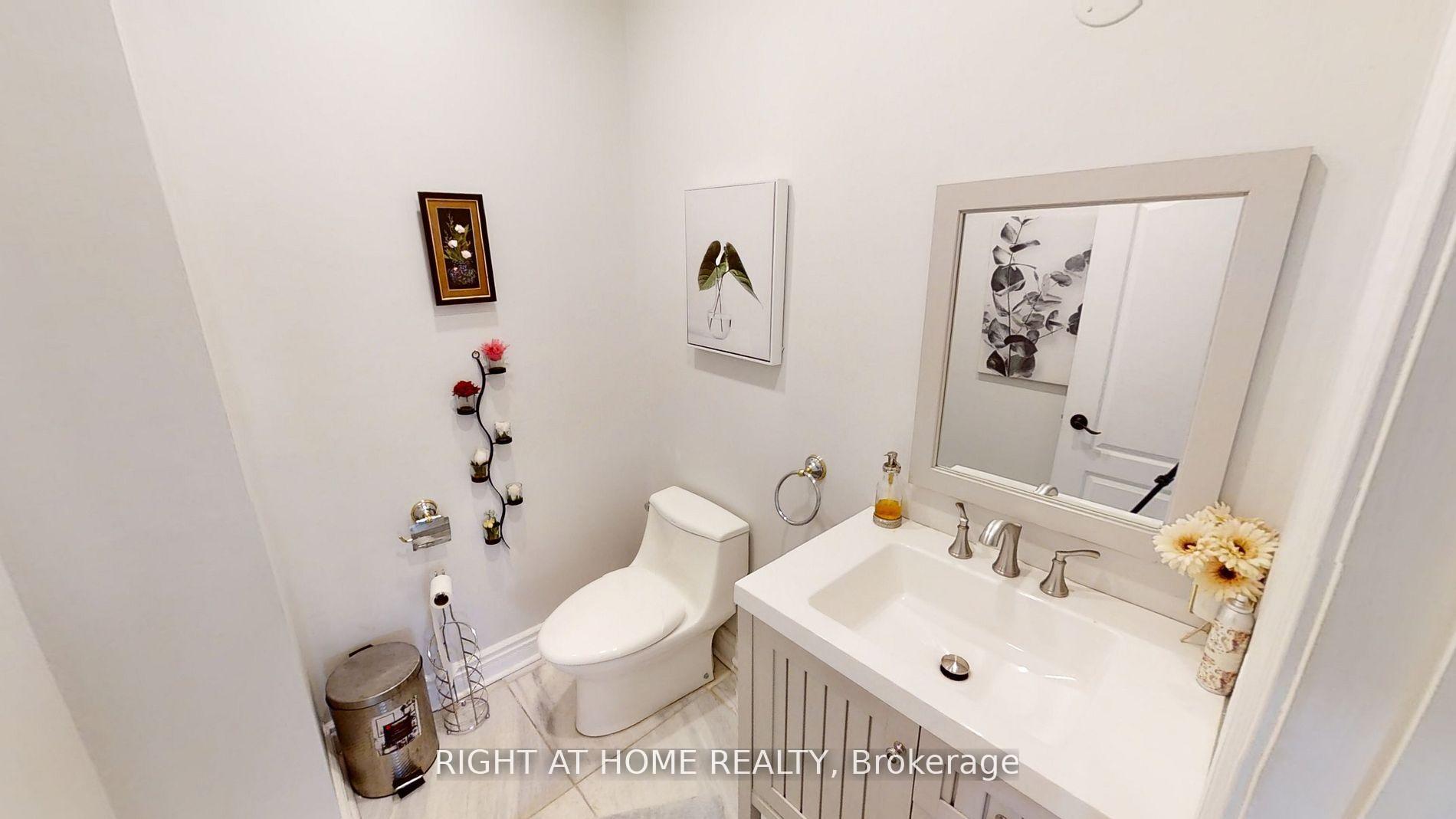 Photo 8 of 31 Northgate Crescent E, Richmond Hill, Bayview Hill — HOMEH