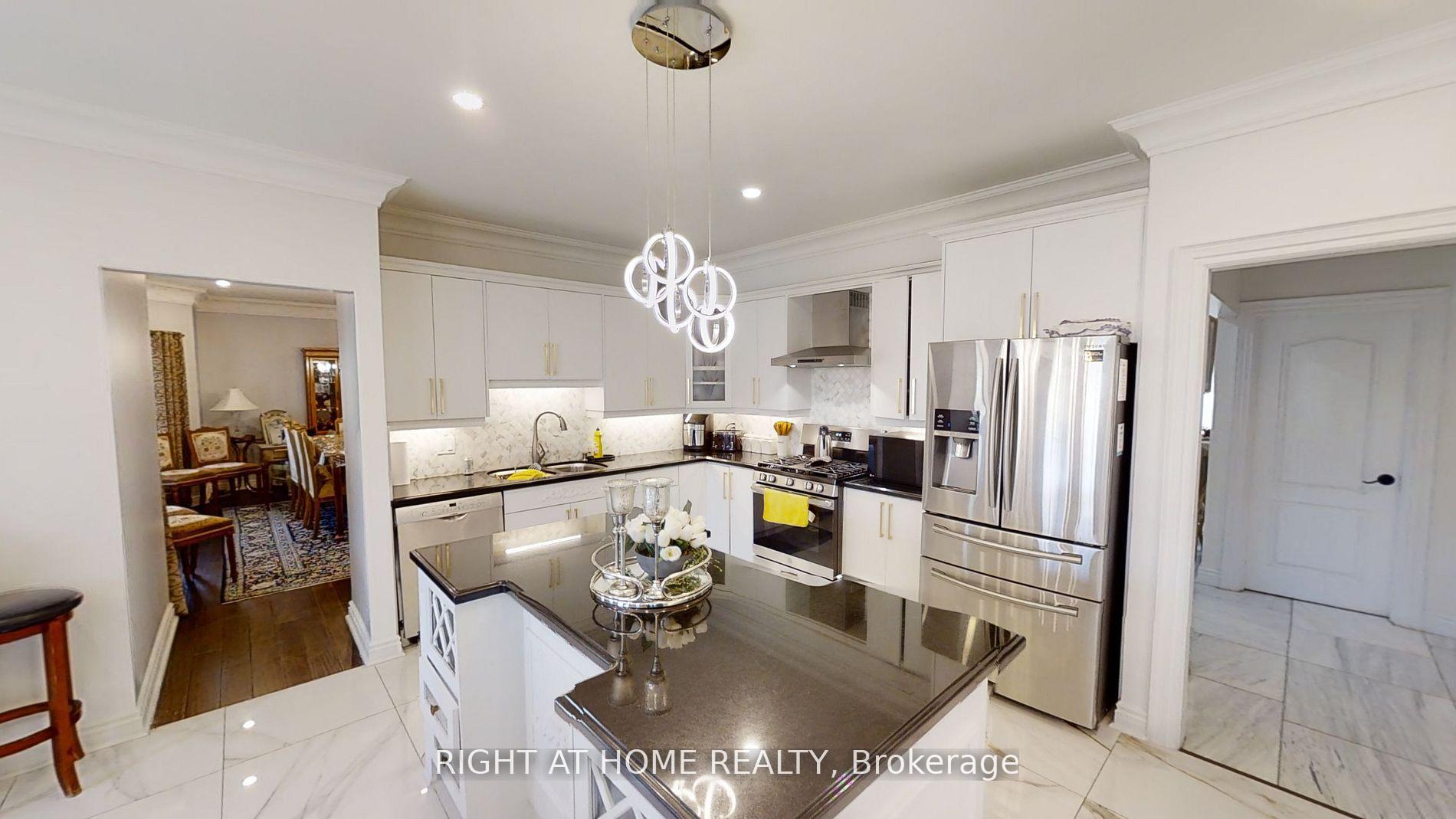 Photo 15 of 31 Northgate Crescent E, Richmond Hill, Bayview Hill — HOMEH