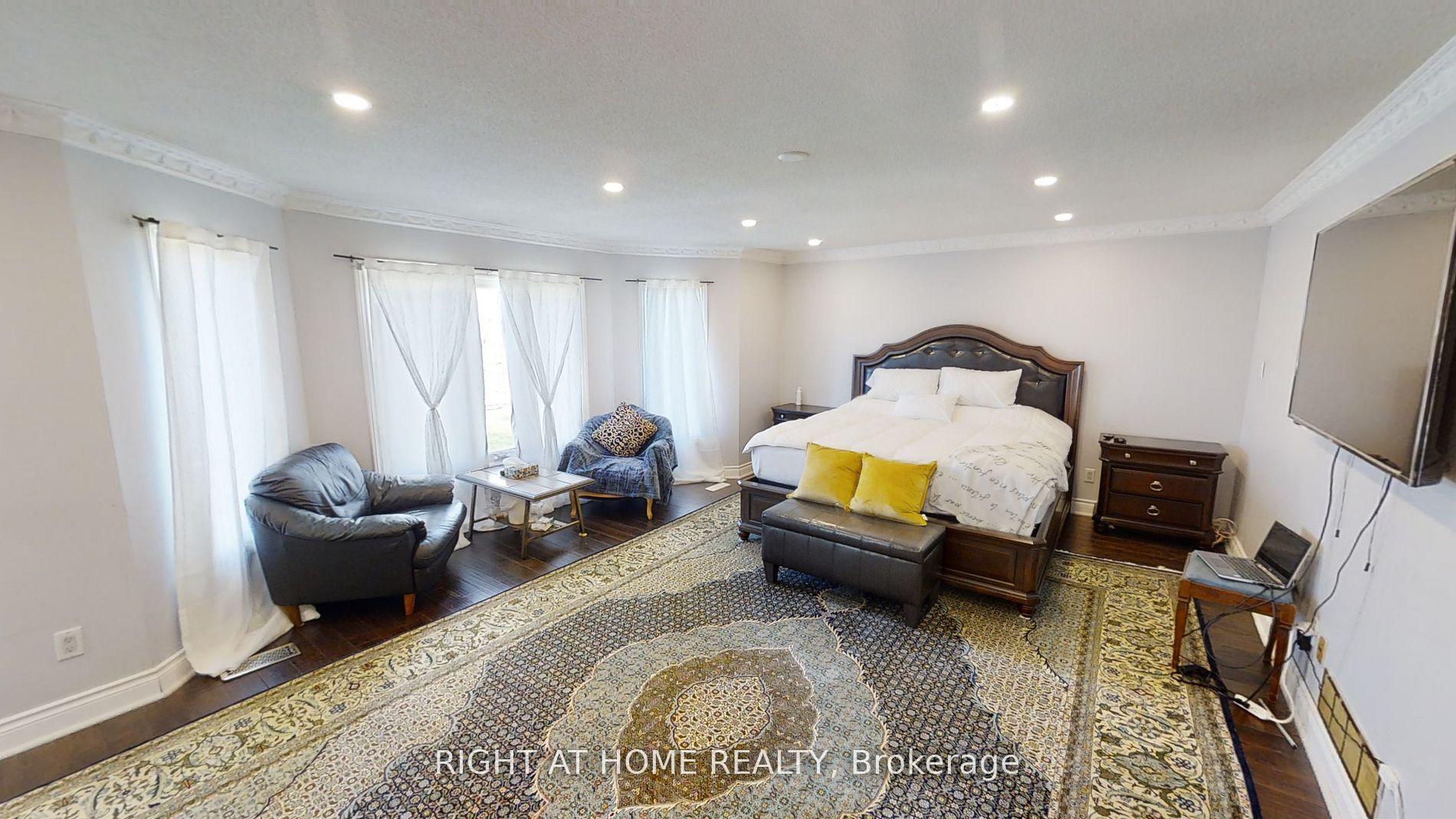 Photo 19 of 31 Northgate Crescent E, Richmond Hill, Bayview Hill — HOMEH