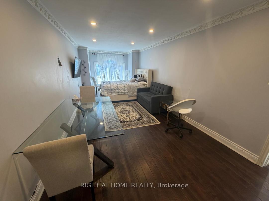 Photo 30 of 31 Northgate Crescent E, Richmond Hill, Bayview Hill — HOMEH