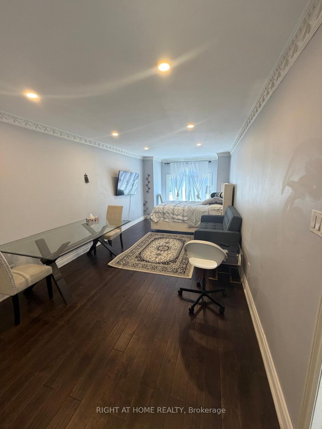 Photo 31 of 31 Northgate Crescent E, Richmond Hill, Bayview Hill — HOMEH