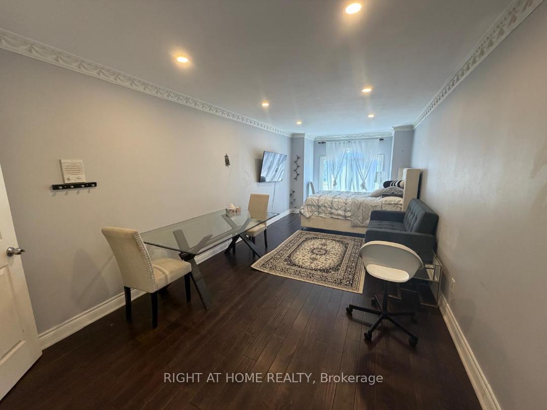 Photo 35 of 31 Northgate Crescent E, Richmond Hill, Bayview Hill — HOMEH