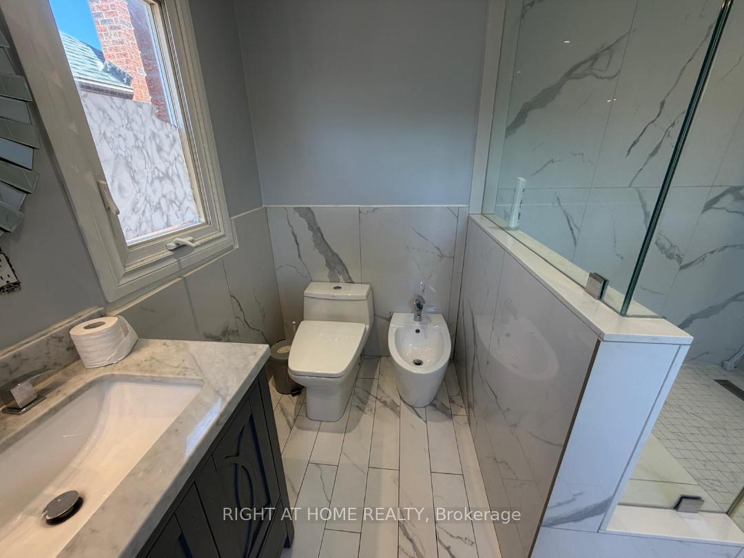 Photo 40 of 31 Northgate Crescent E, Richmond Hill, Bayview Hill — HOMEH