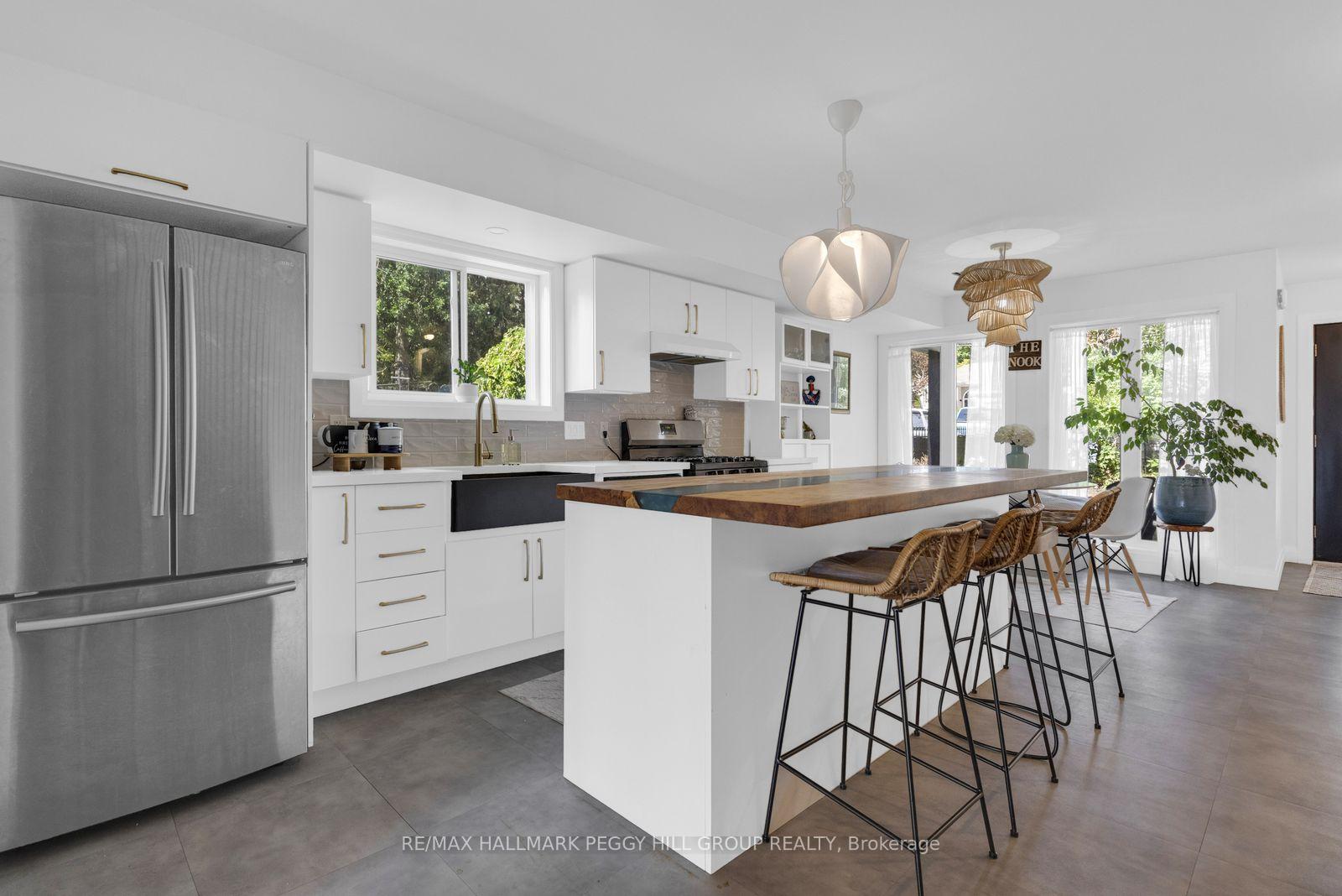 Photo 5 of 825 Adams Road, Innisfil, Alcona — HOMEH