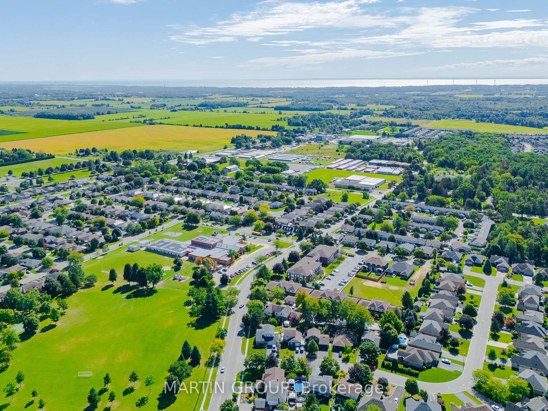 Photo 5 of 30 Donly Drive S, Norfolk, Simcoe — HOMEH