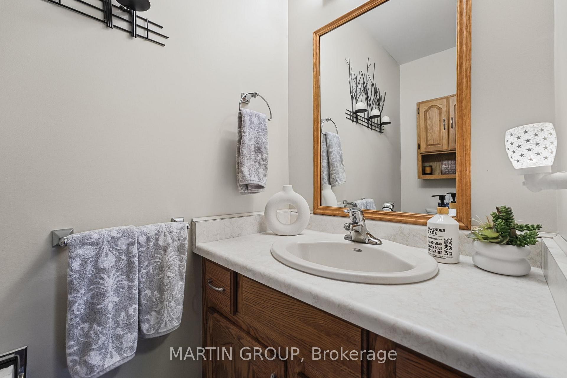 Photo 24 of 30 Donly Drive S, Norfolk, Simcoe — HOMEH