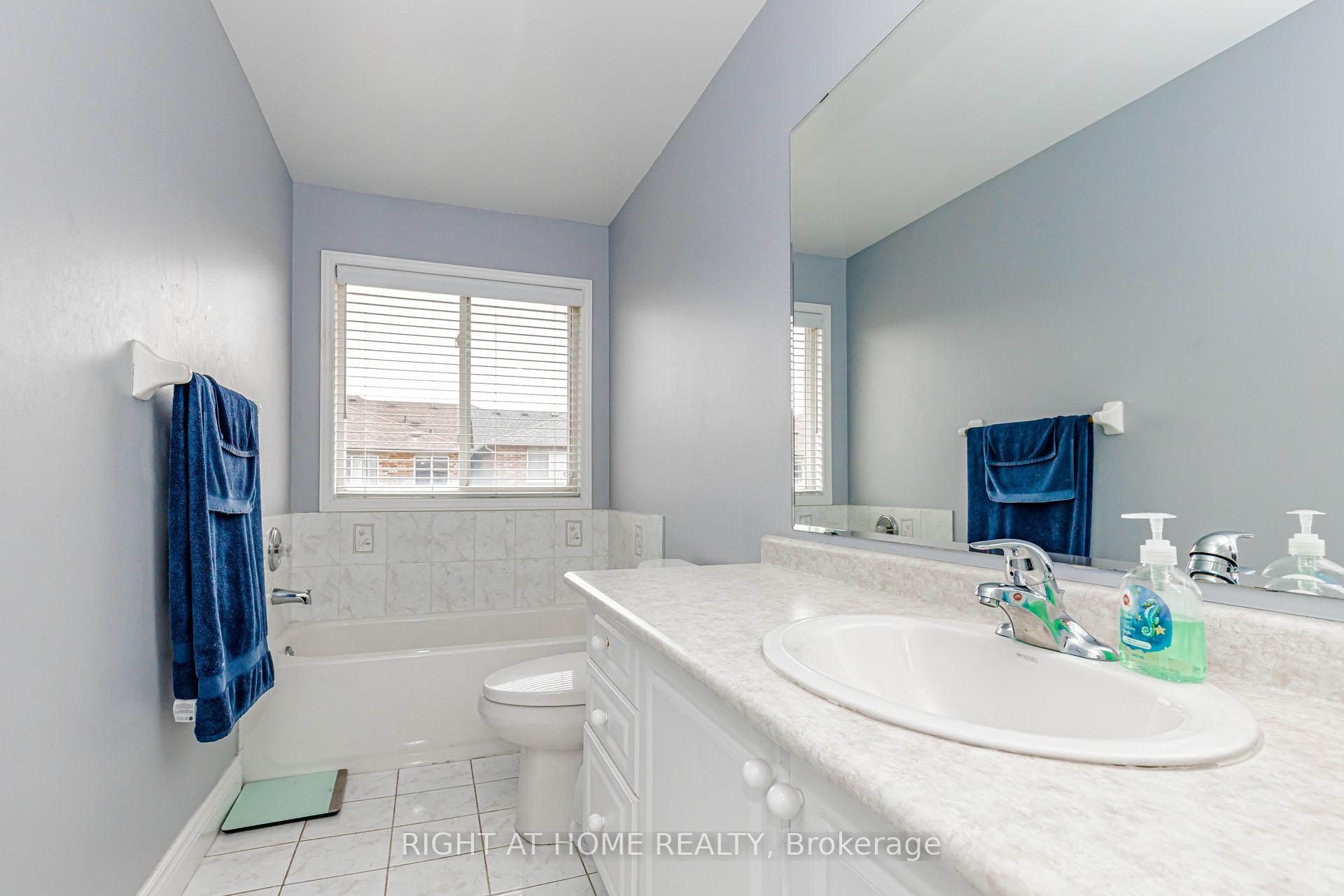 Photo 29 of 97 Timbertop Crescent, Brampton, Sandringham-Wellington — HOMEH